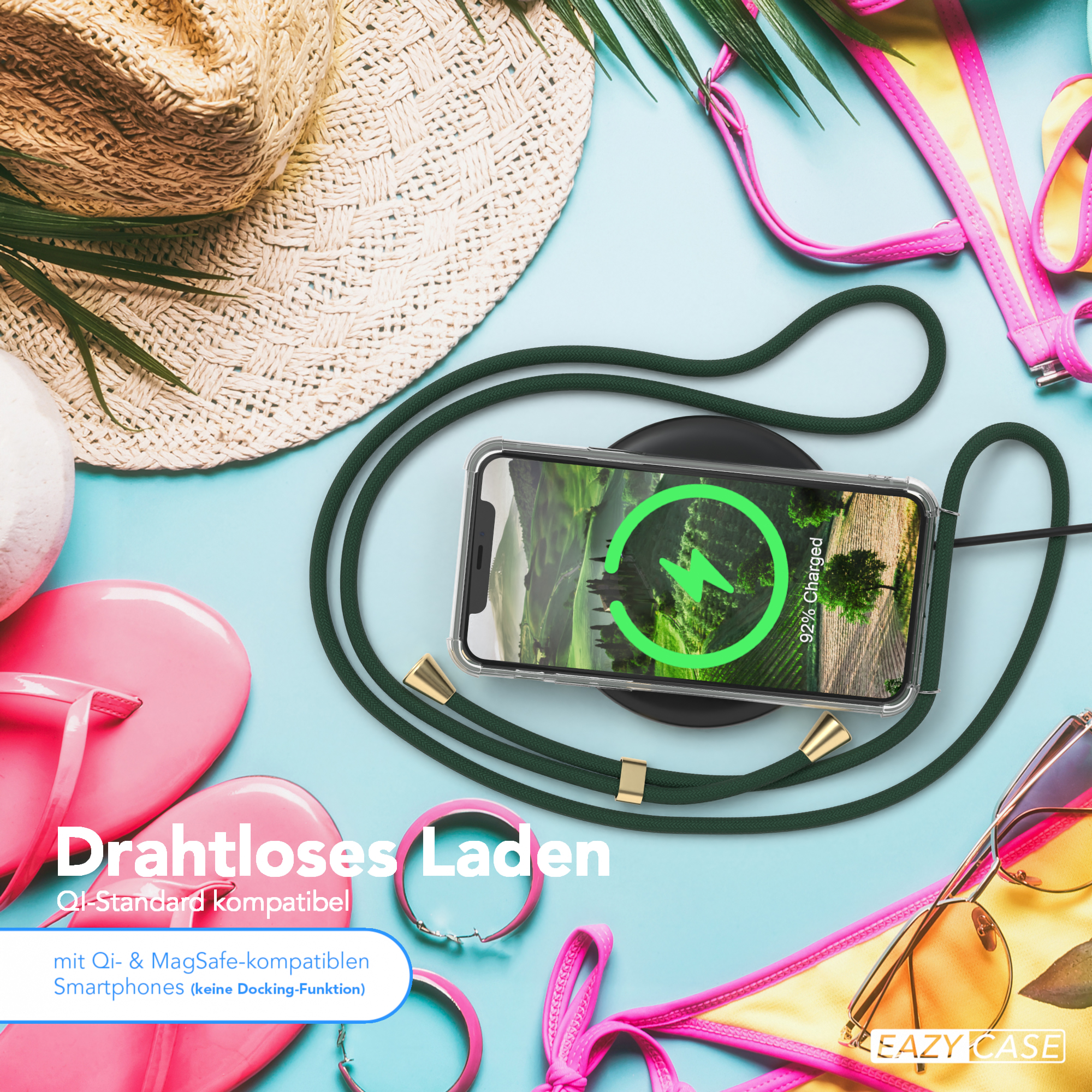 Telefon lädt am Strand, Sonnenbrille und Flip-Flops daneben. Text: Kabelloses Laden.