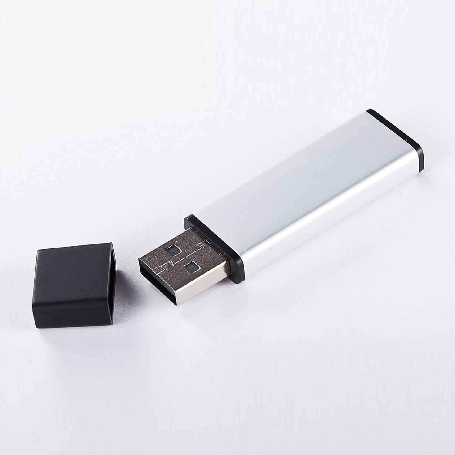 XLYNE USB Stick 16 GB 16 (ALUMINIUM, GB) USB 2.0 