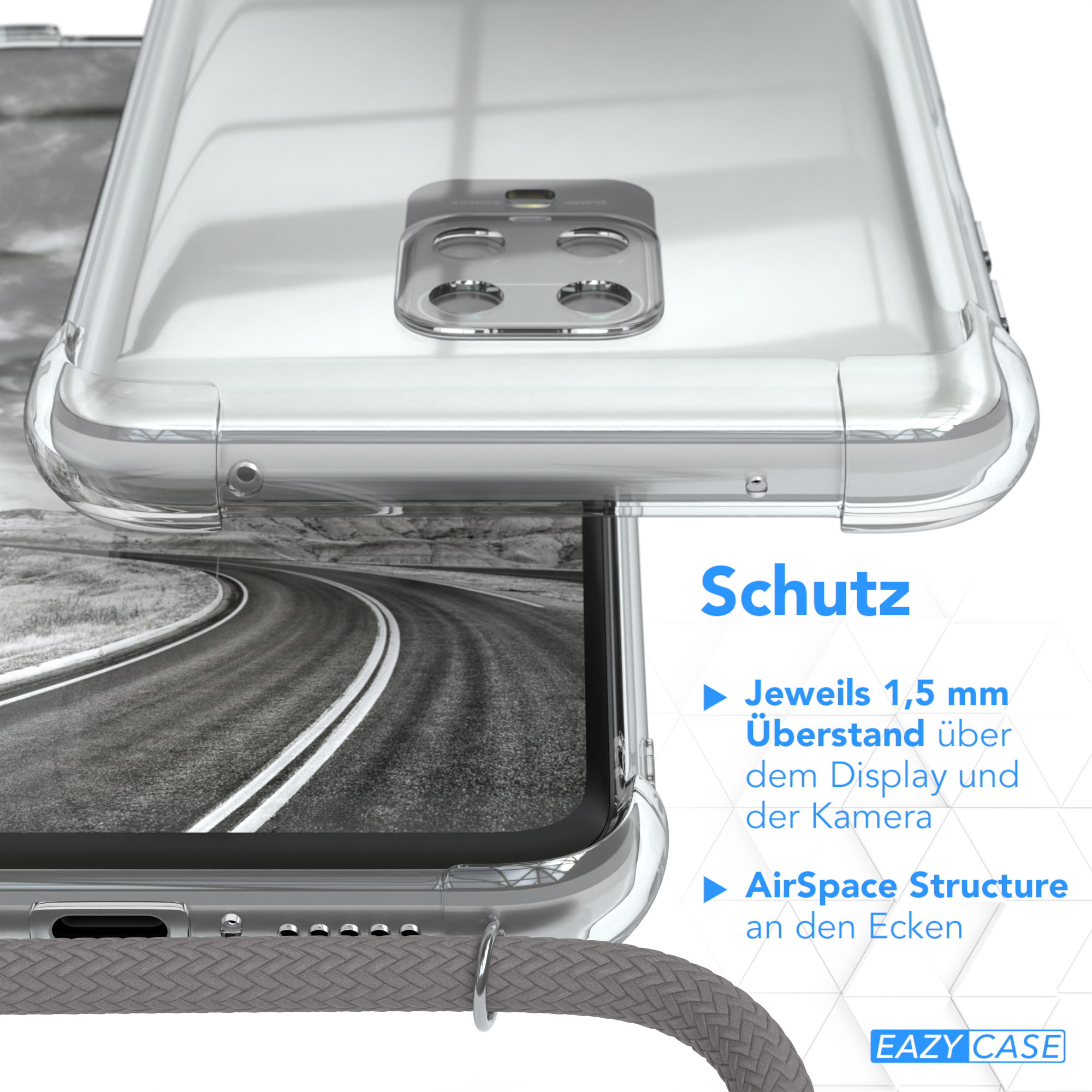 Nahaufnahme einer transparenten Handyhülle auf einer Straßenoberfläche. Text und Logo sichtbar.