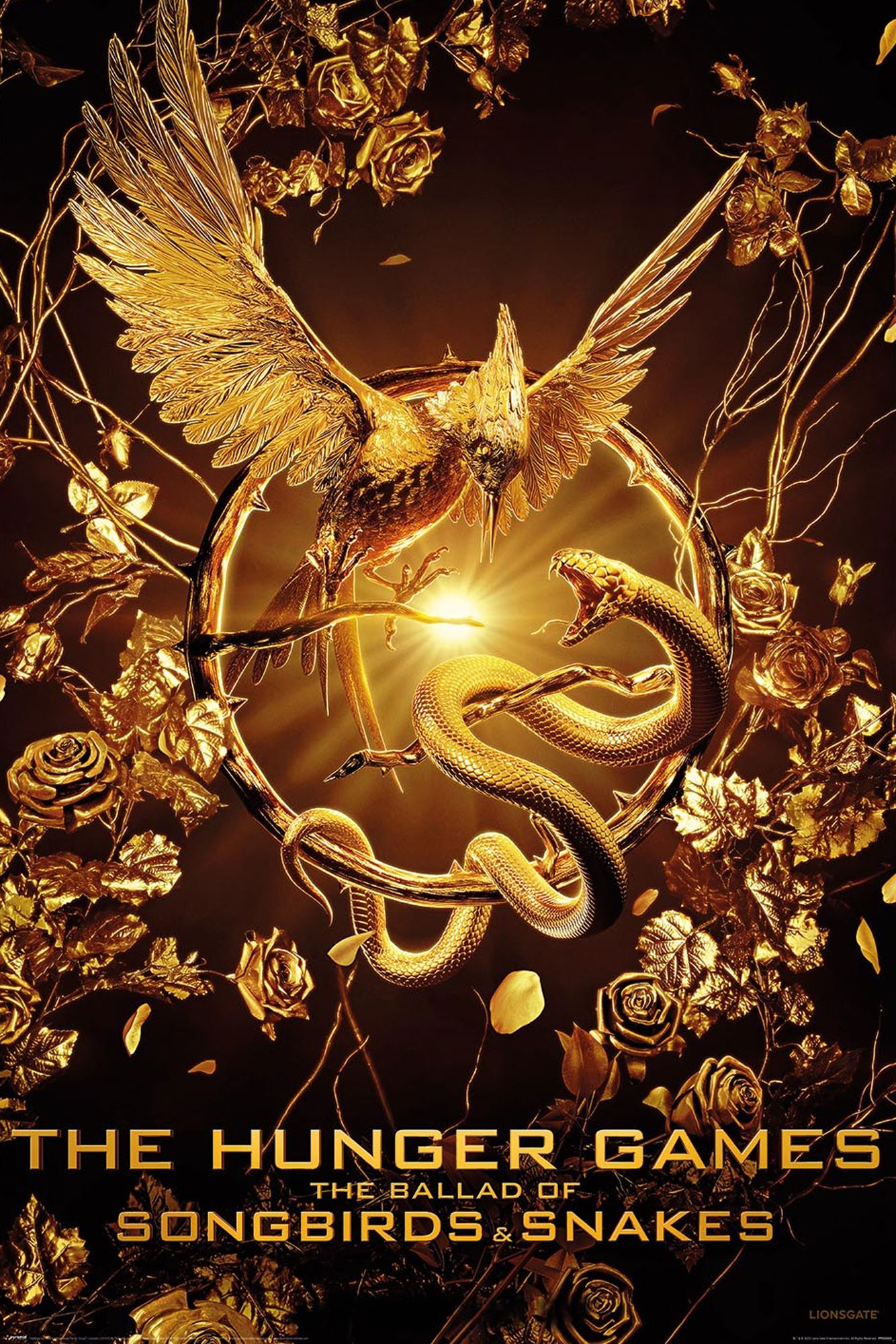 Filmplakat für The Hunger Games: The Ballad of Songbirds & Snakes. Bild eines goldenen Vogels und Schlangen.