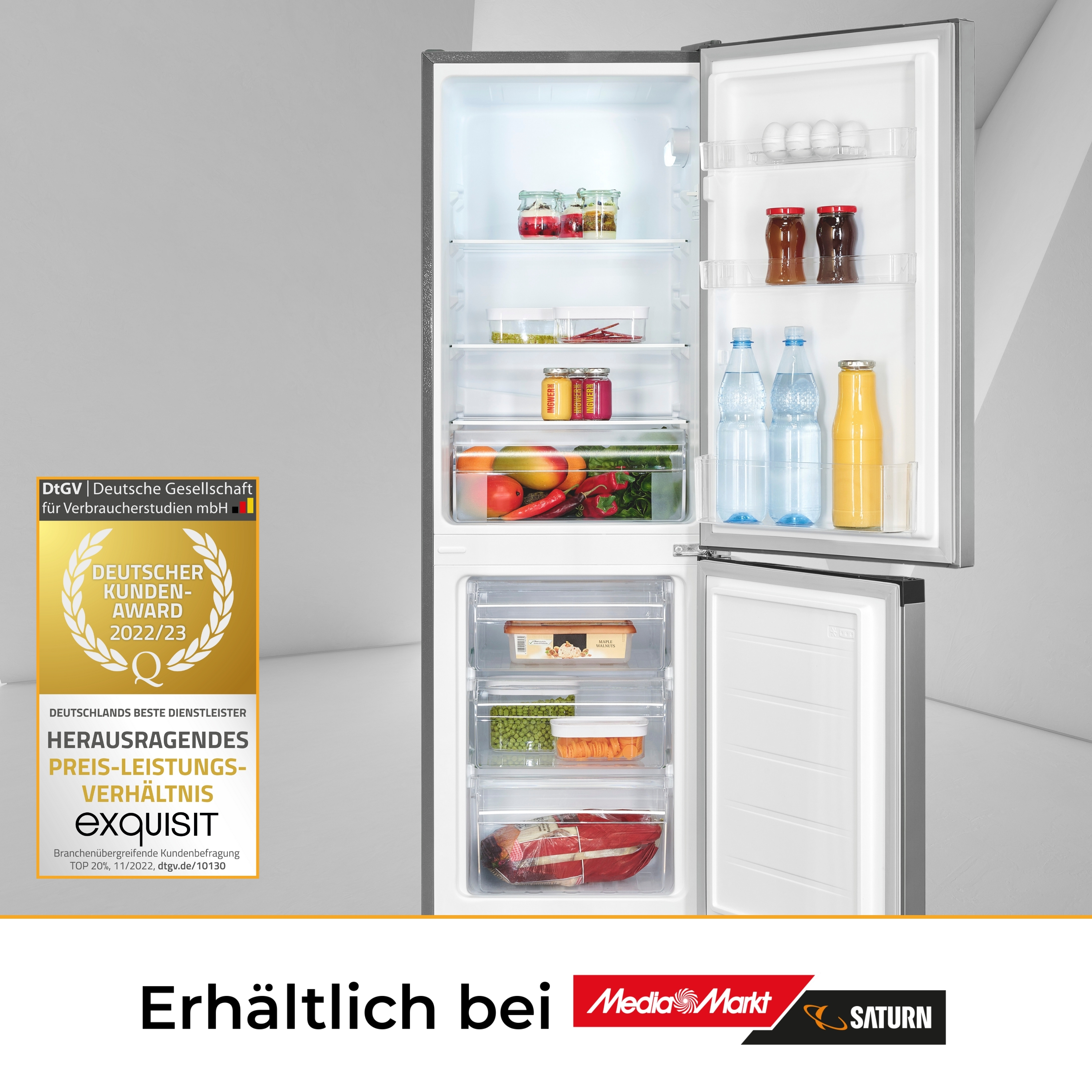 Offener Kühlschrank. Lebensmittel sind sichtbar. Auszeichnung und Text werden gezeigt.