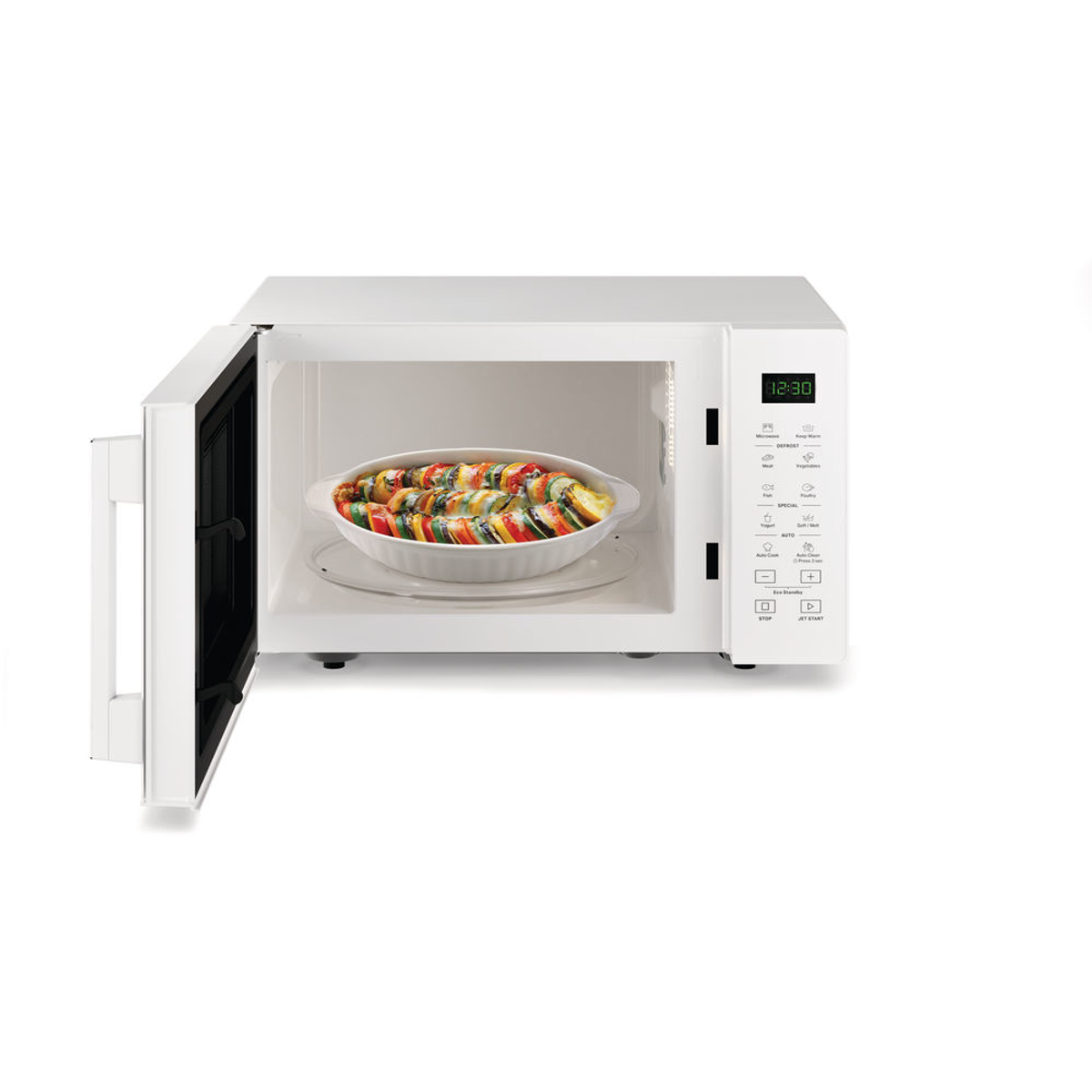 Un microondas blanco con la puerta abierta, mostrando un plato de comida dentro. La hora es 12:30.