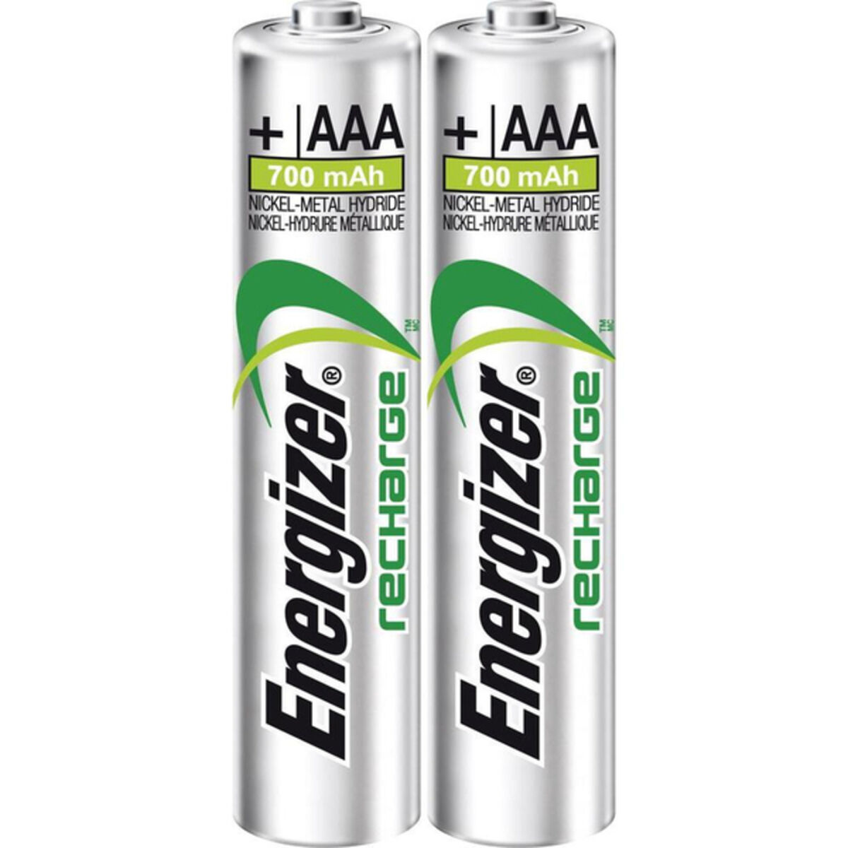 Dwie baterie AAA Energizer Recharge z zielono-białymi etykietami na białym tle.