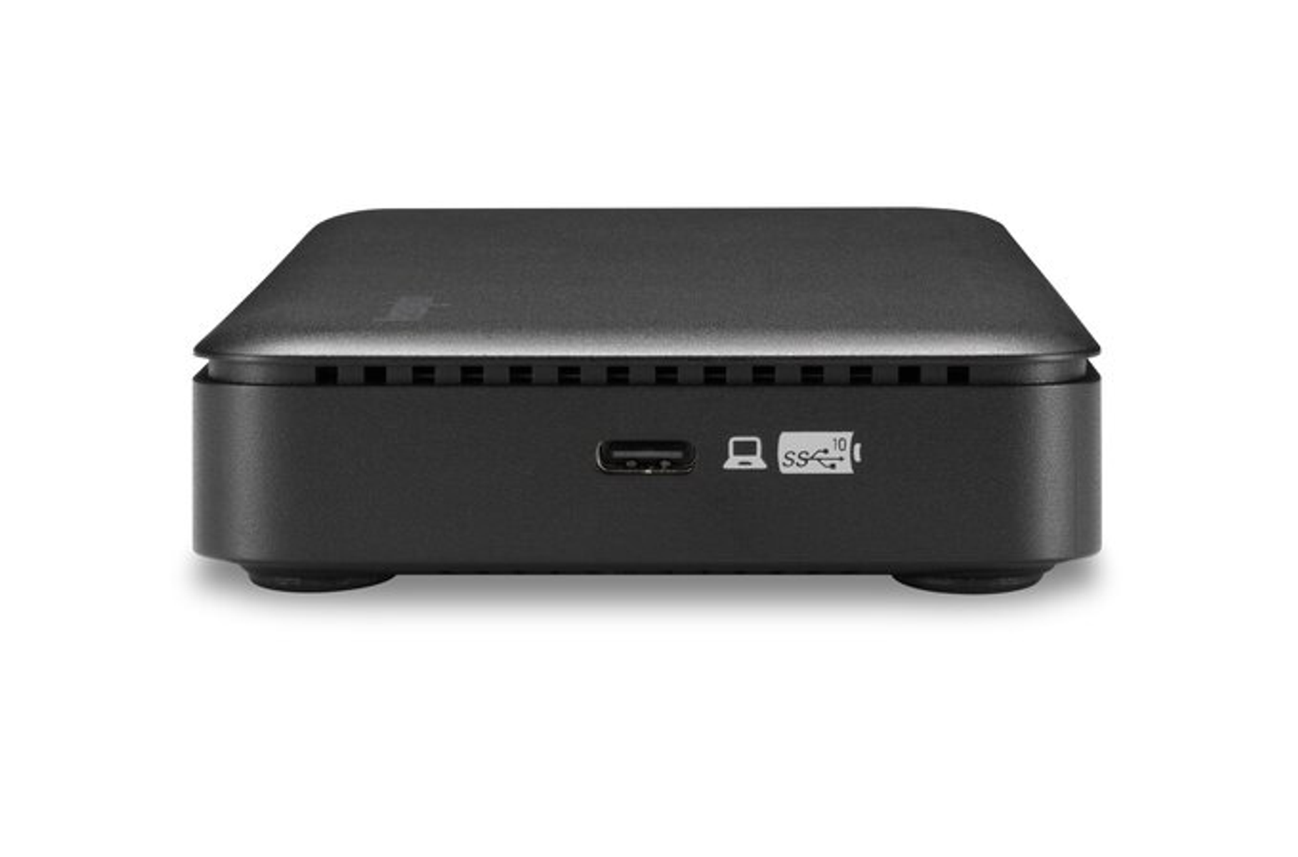 Mini PC nero con porte, una porta USB-C e logo SS10, su una superficie bianca.