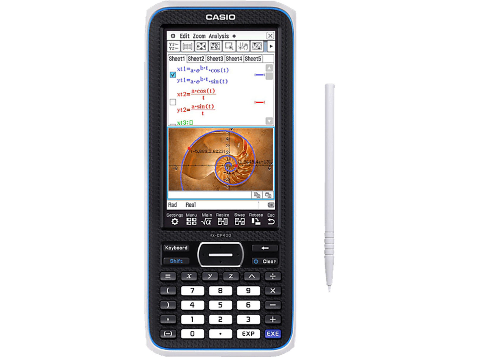 Schwarz-blauer Taschenrechner mit Stift, zeigt ein Mathe-Diagramm und Gleichungen.