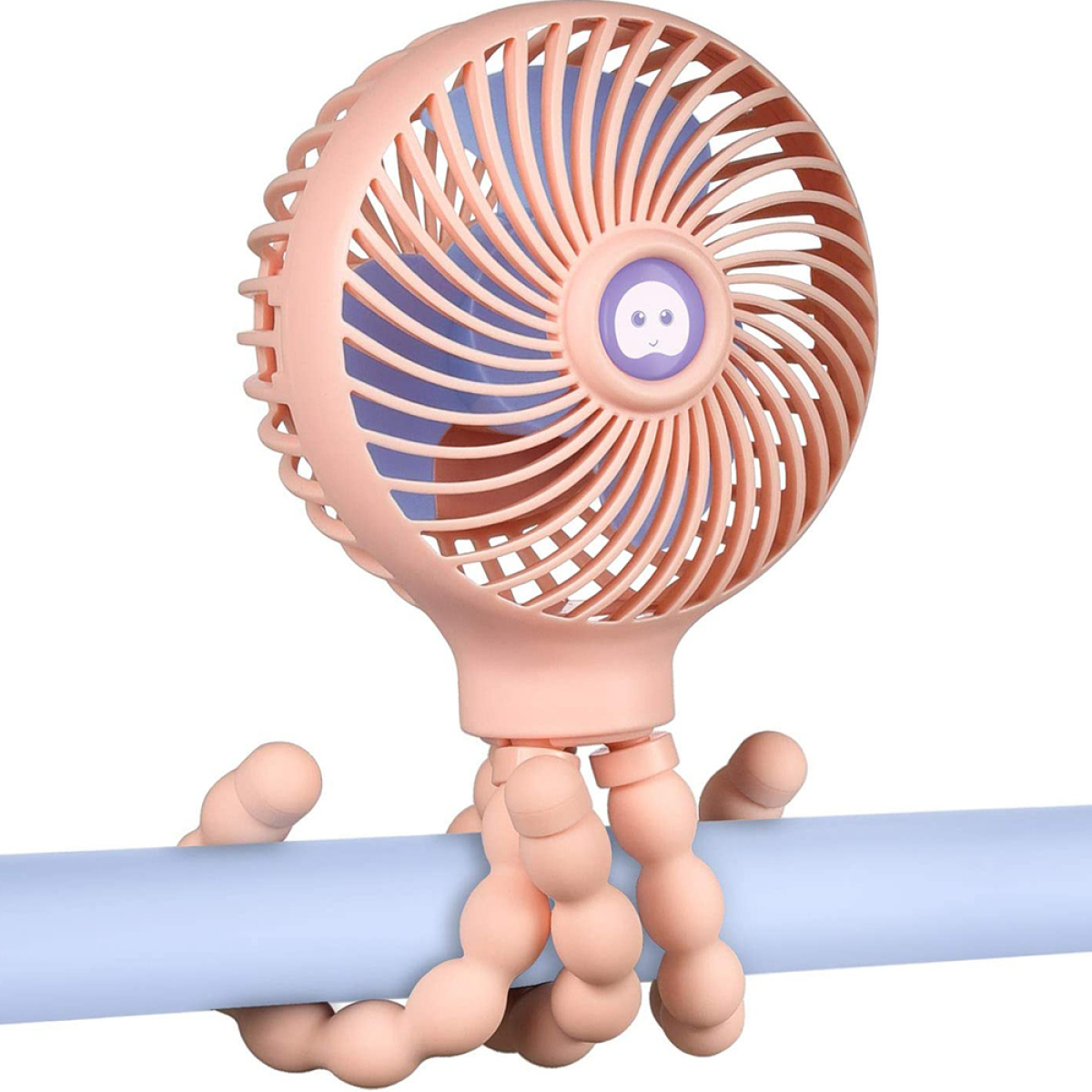 Rosa Mini-Ventilator mit flexiblen Beinen, montiert auf einer blauen Röhre, auf weißer Oberfläche.