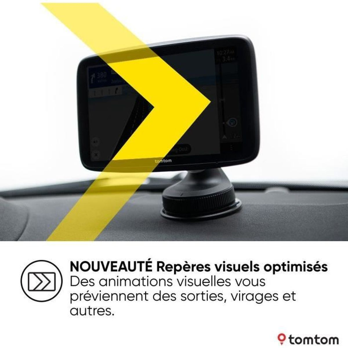 Dispositivo GPS su un cruscotto. Freccia gialla indica una svolta. Testo in francese.