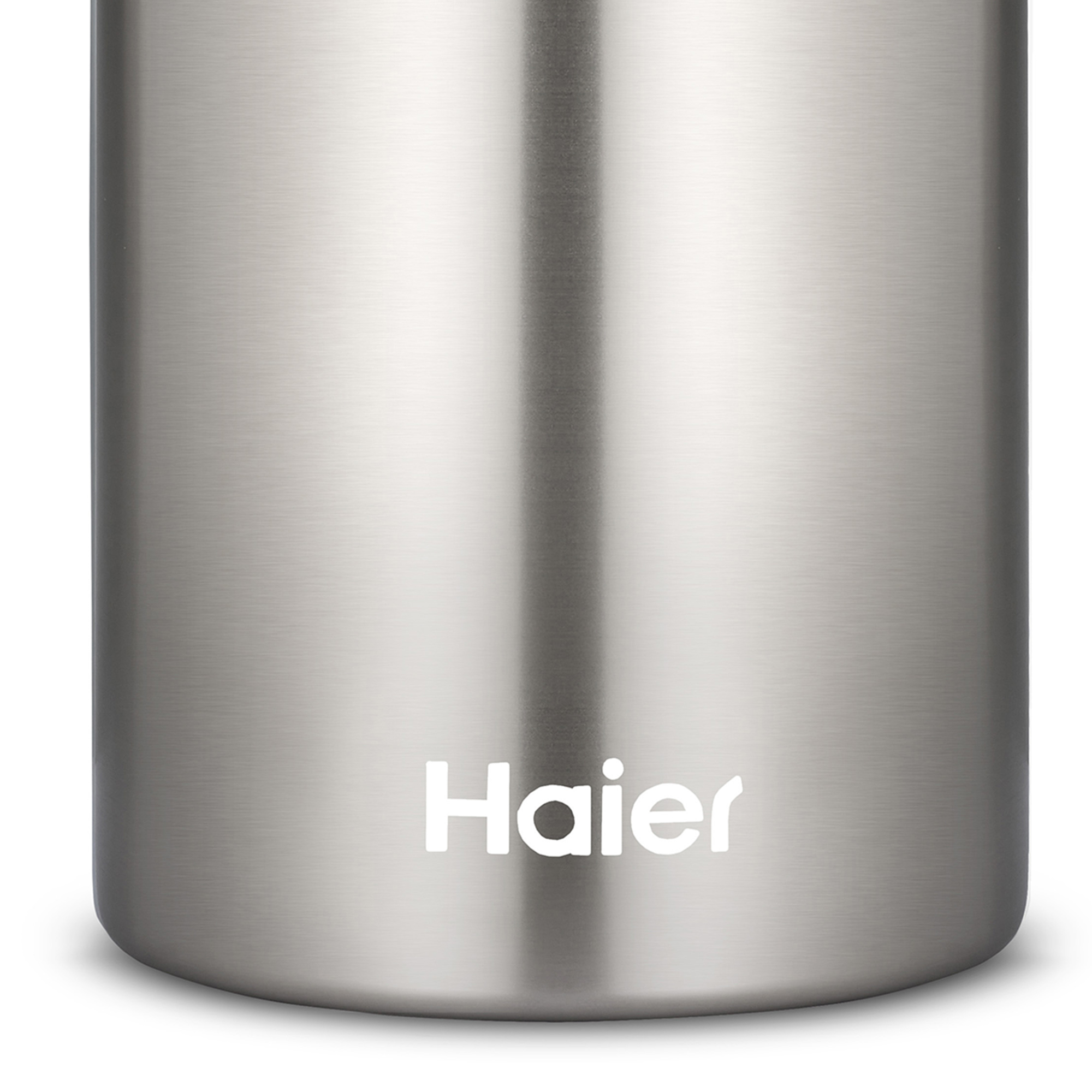 Primo piano di una bottiglia in acciaio inossidabile con logo bianco 'Haier'.