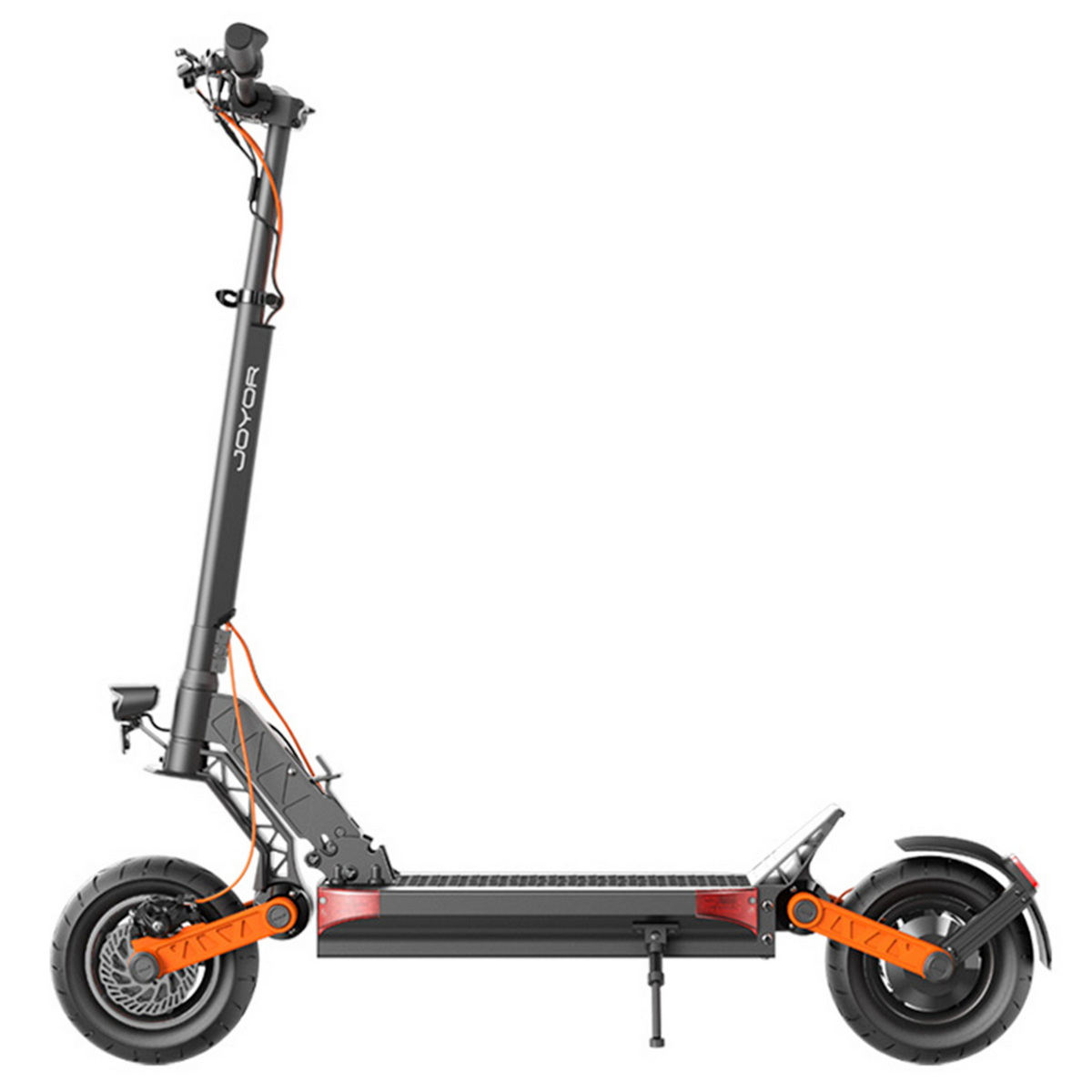 Monopattino elettrico nero e grigio su sfondo bianco.