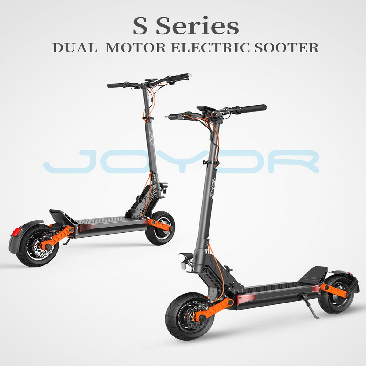 Due scooter elettrici neri e arancioni su sfondo bianco. Testo: 'S Series' e 'Dual Motor'.