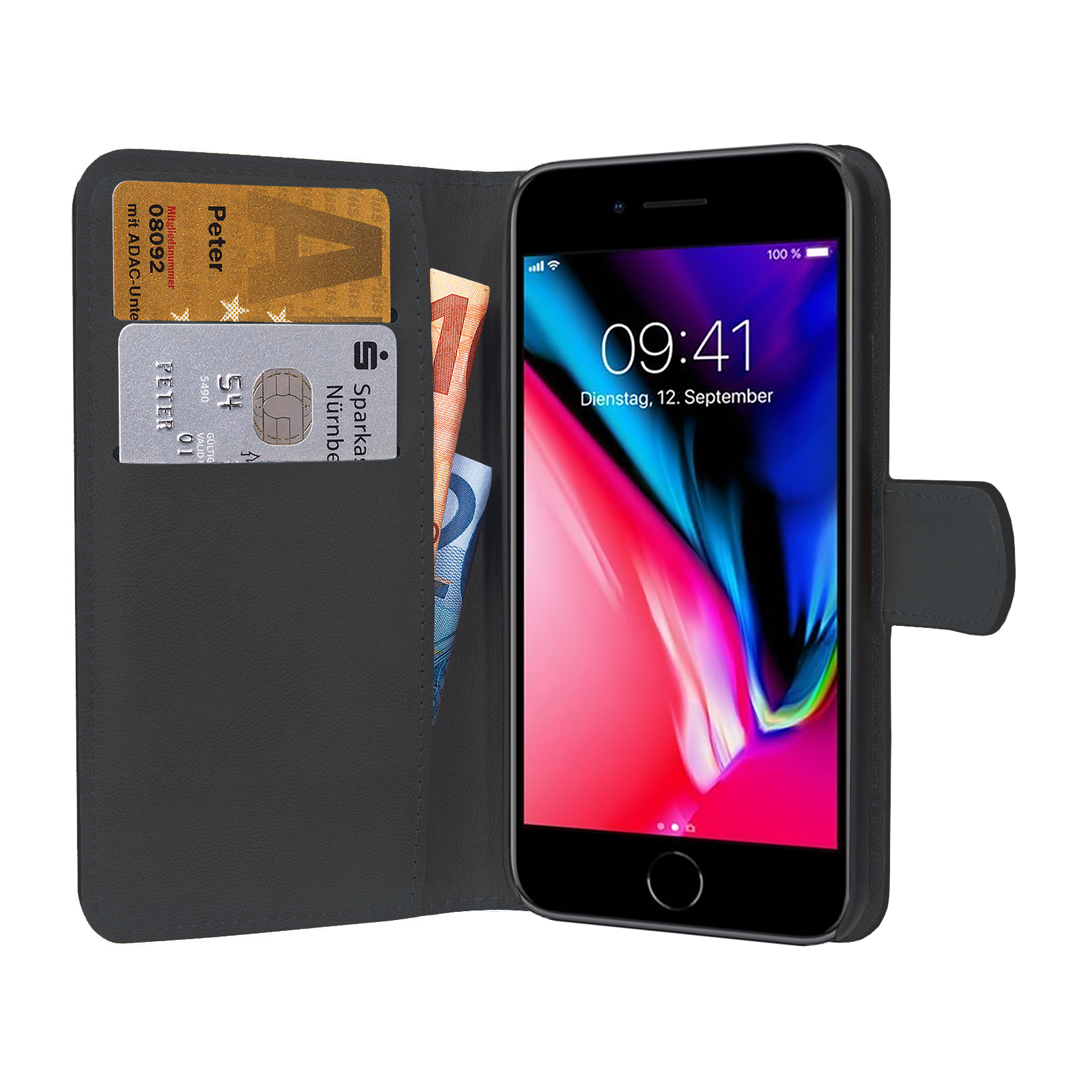 Eine schwarze Handyhülle mit einem Telefon darin. Die Hülle hat Schlitze für Karten und Geld. Das Telefon zeigt die Uhrzeit.