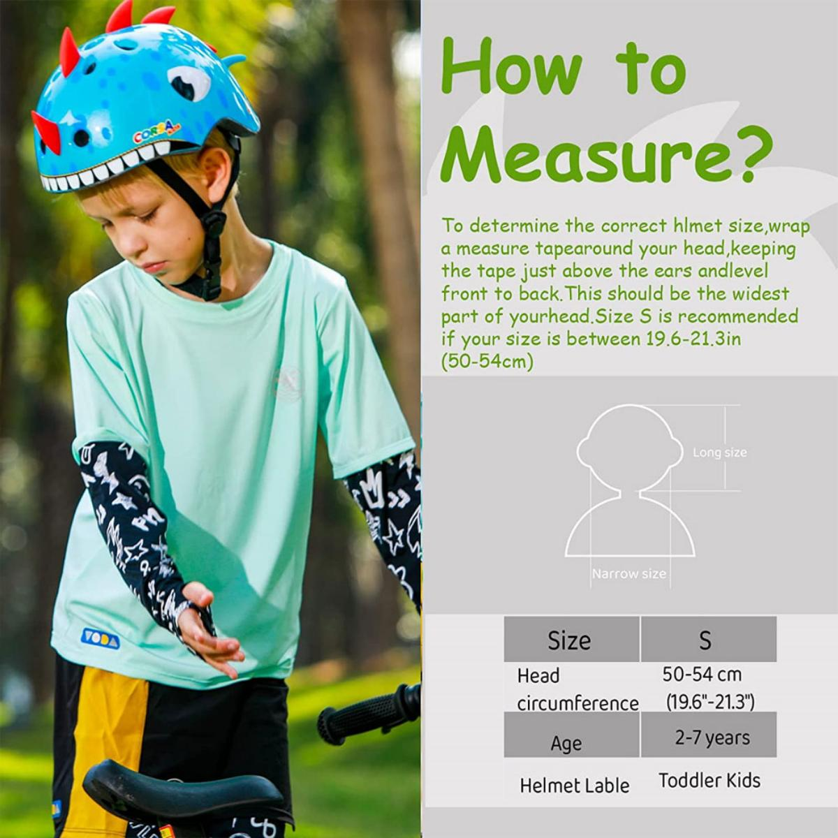 Junge mit blauem Dinosaurierhelm, Armstulpen und Shorts, steht mit Fahrrad. Anweisungen sind gezeigt.