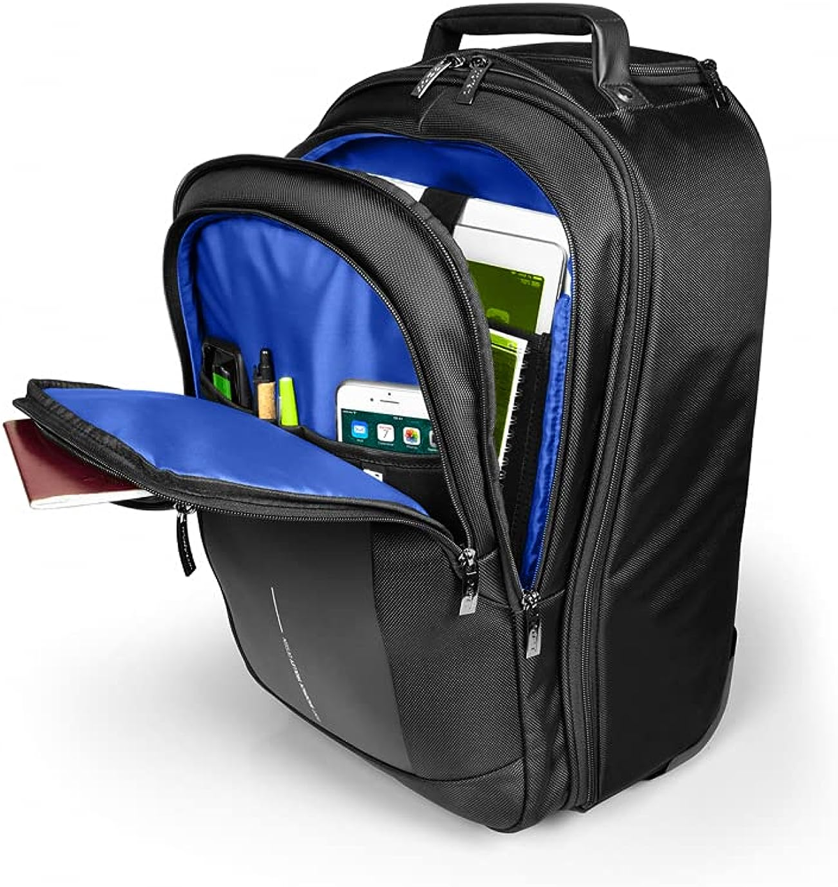 Schwarzer Rucksack geöffnet, blaue Innenseite, mit Tablet, Telefon und Stiften.