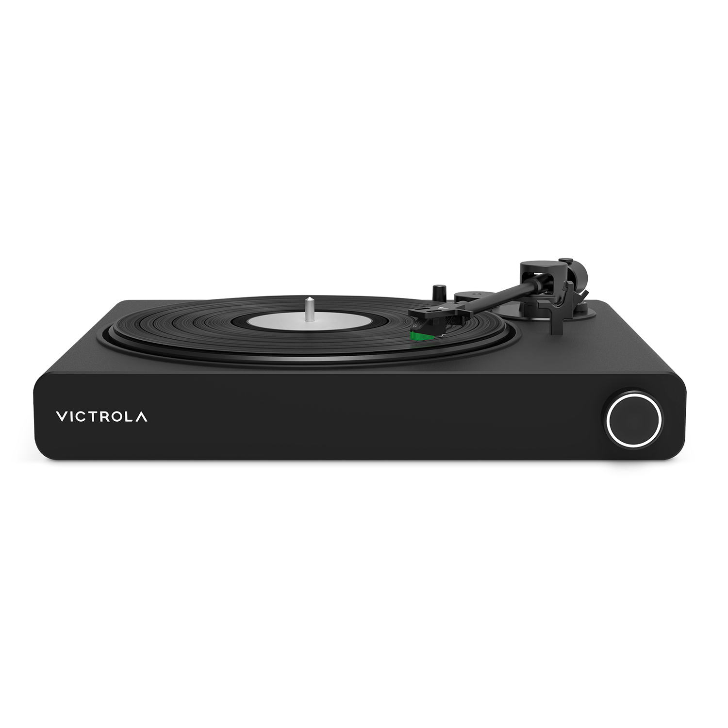 Giradischi Victrola nero con disco nero e manopola del volume. Testo: Victrola.