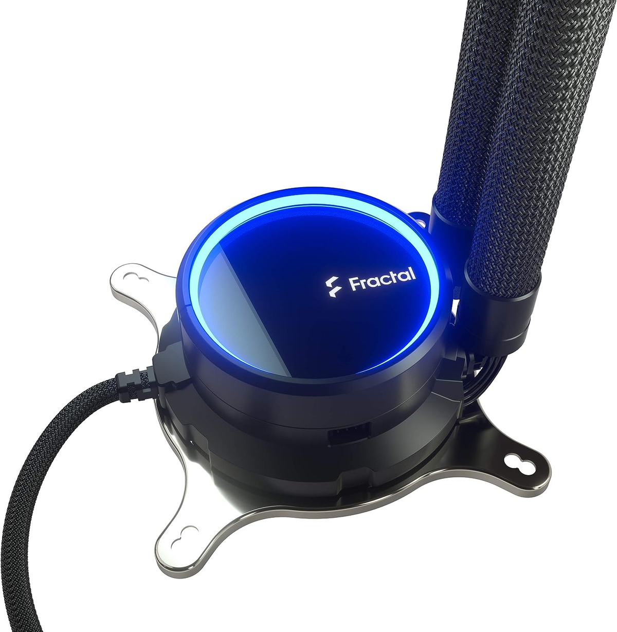 Czarny i srebrny chłodnica cieczy z niebieskim światłem. Nazwa marki to Fractal.