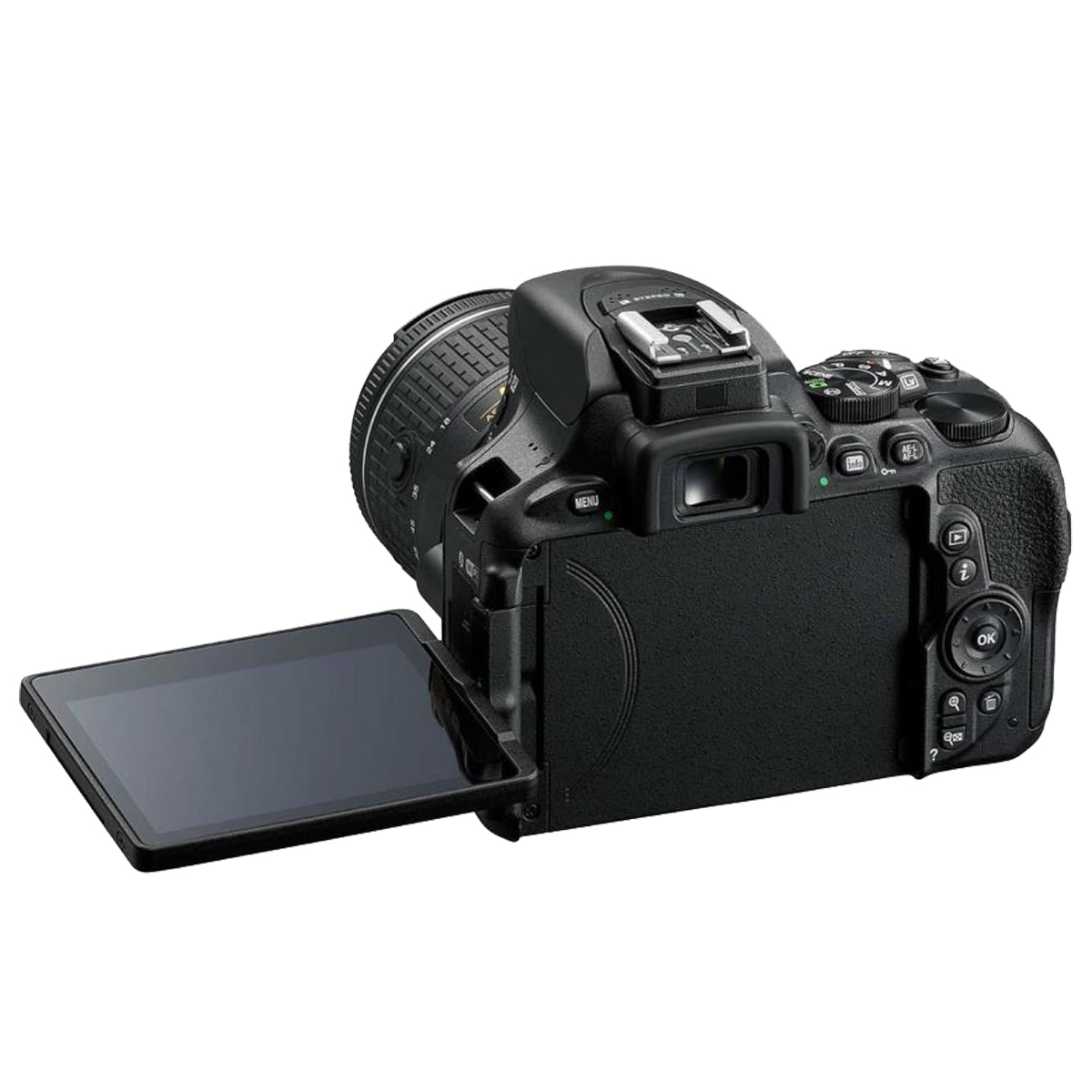 Schwarze DSLR-Kamera mit geöffnetem LCD-Bildschirm. Objektiv angebracht, Rückseite sichtbar.