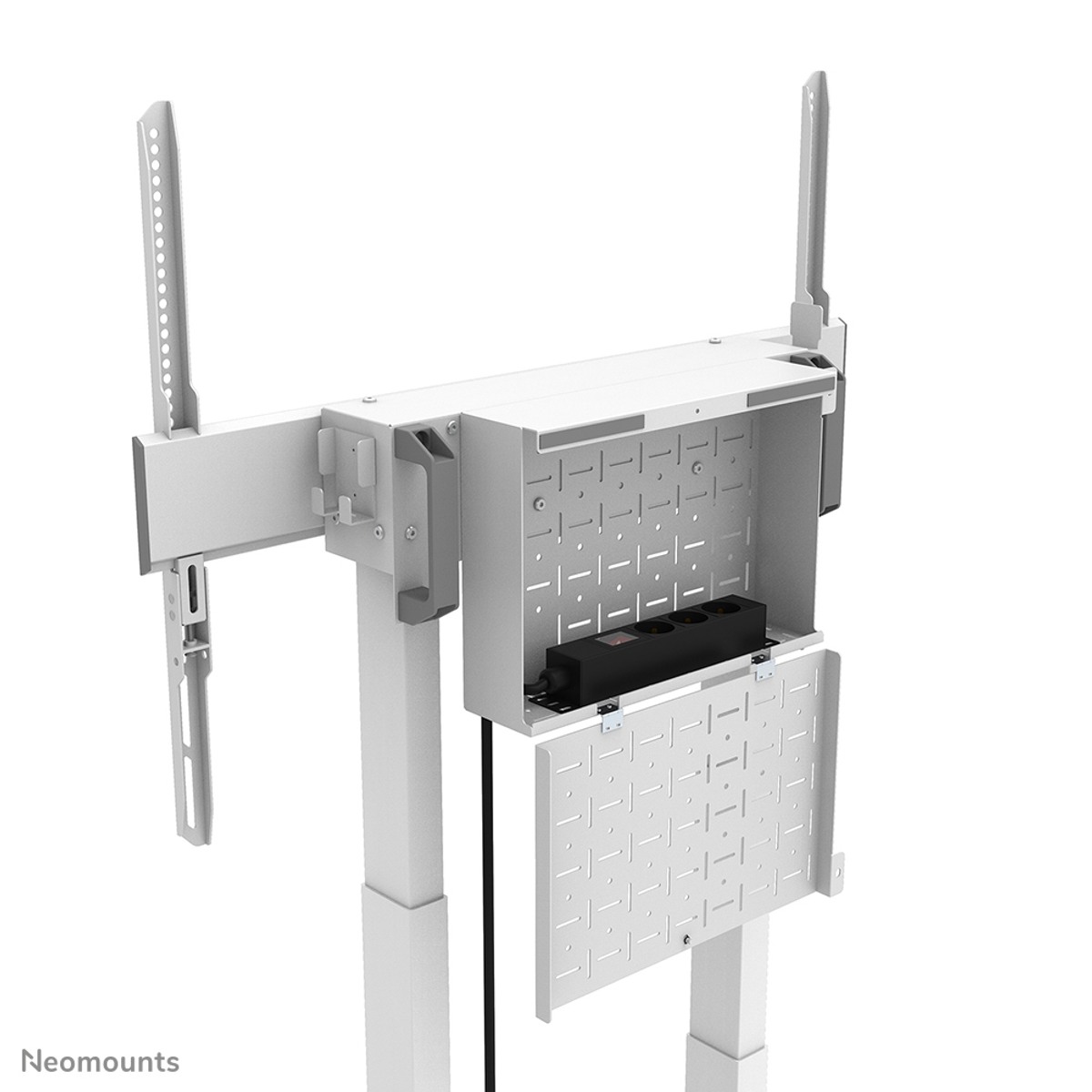 Un supporto a parete bianco con una ciabatta e un supporto TV.