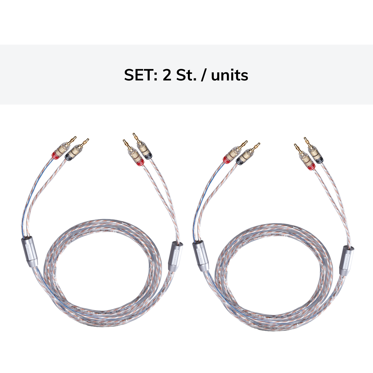 Zwei Sätze Audiokabel mit roten und schwarzen Steckern. Silberne Kabelenden. Weißer Hintergrund.