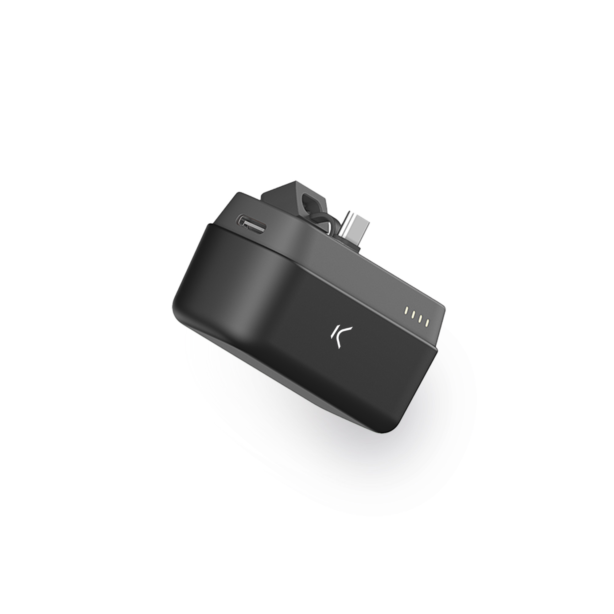 Cargador portátil negro con logo blanco, en ángulo sobre una superficie blanca.
