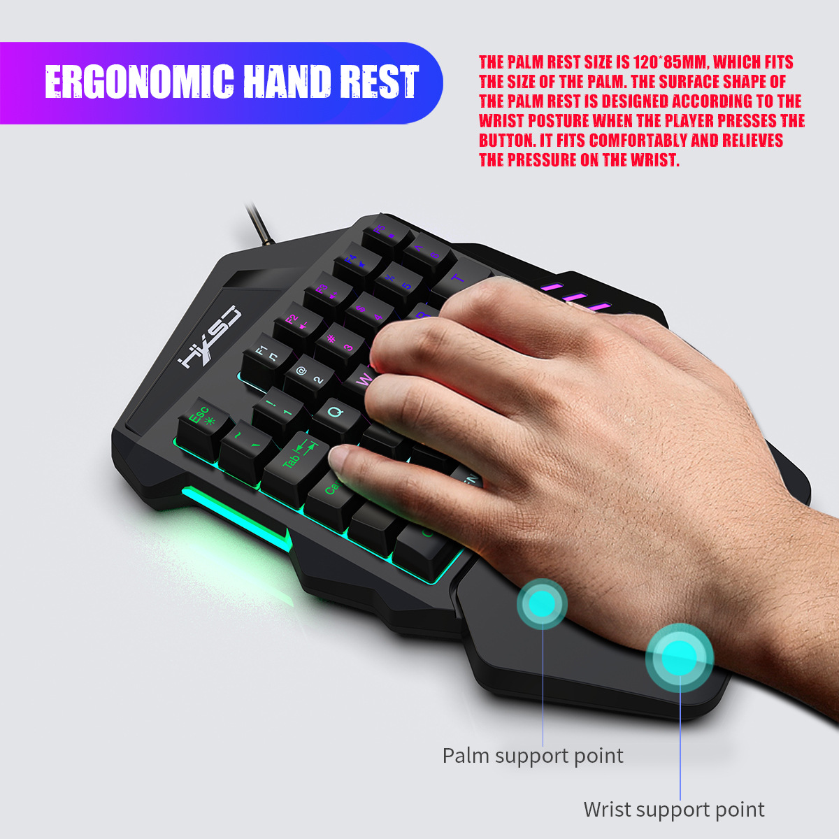Eine schwarze Gaming-Tastatur mit ergonomischer Handauflage und farbigen Tasten. Eine Hand ruht auf der Auflage.