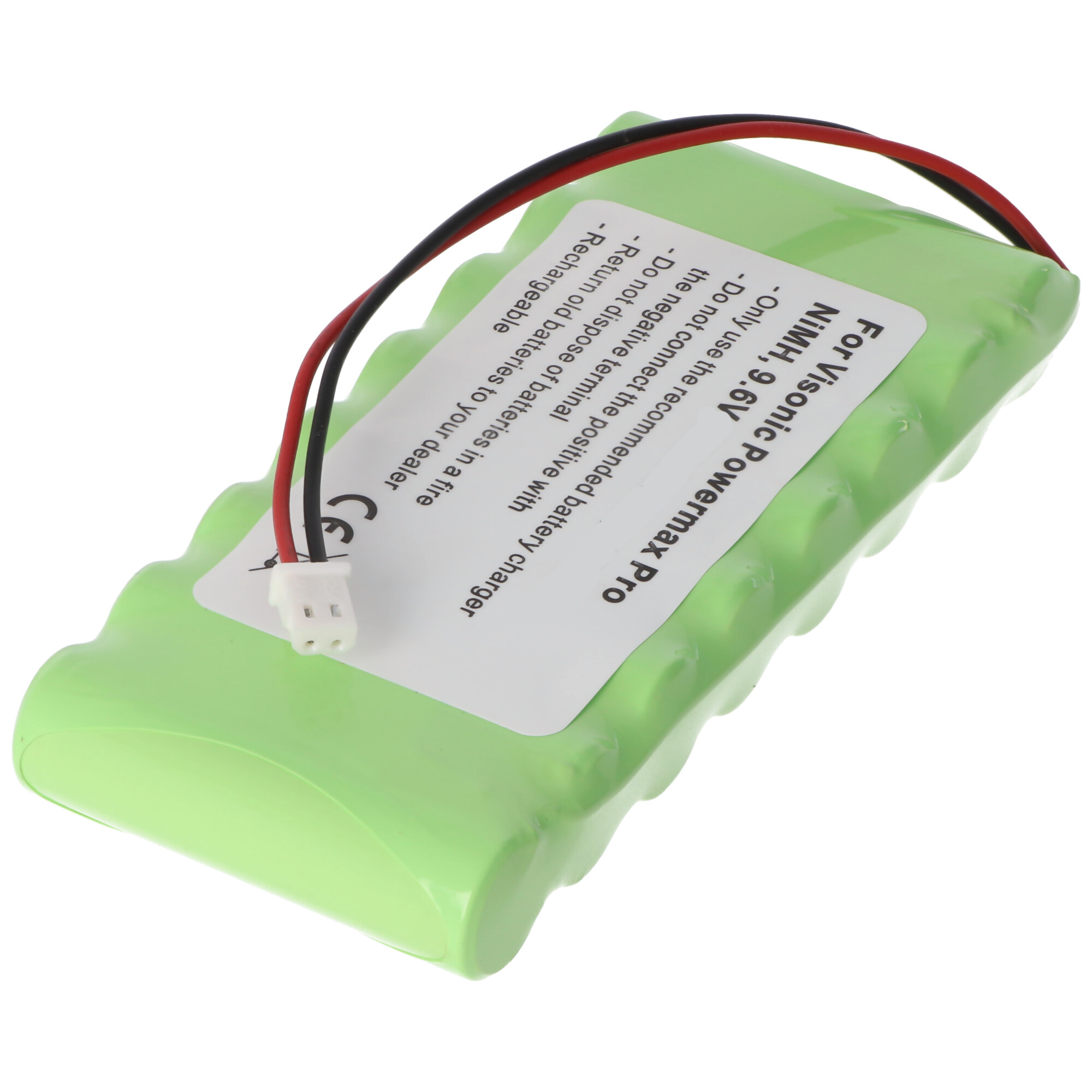 Pacco batterie ricaricabili verde con etichetta. Sfondo bianco.