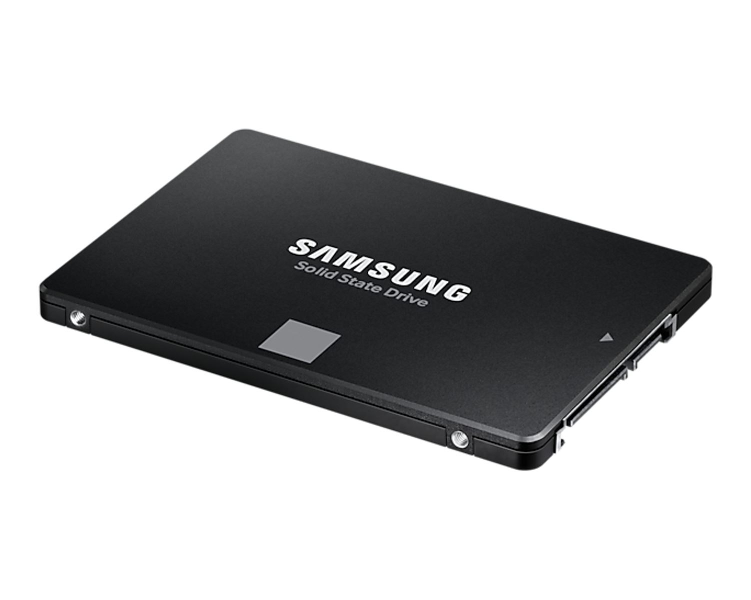 Disco de estado sólido Samsung negro sobre fondo blanco. El nombre de la marca es visible. La unidad es nueva.