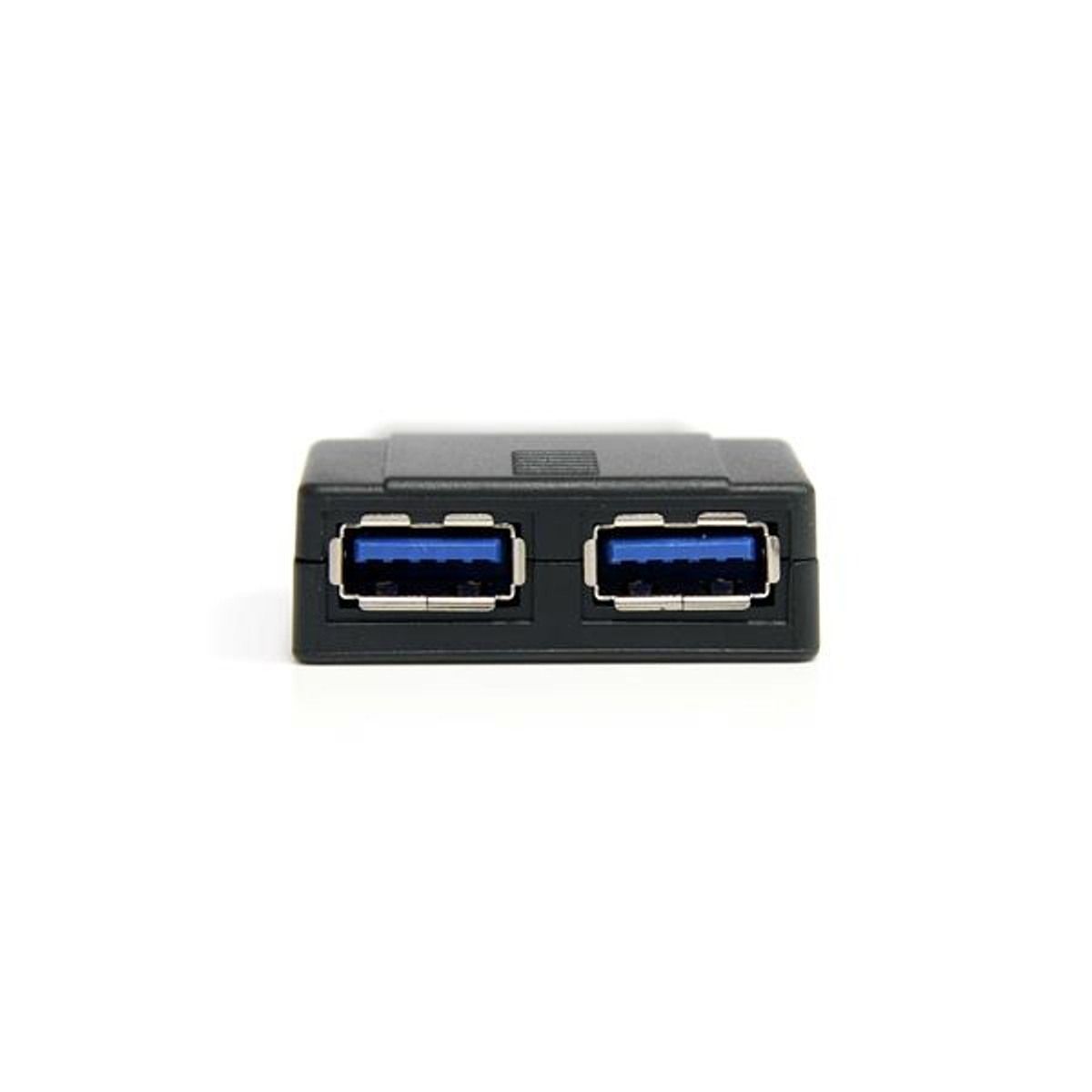 Schwarzer USB-Hub mit zwei blauen USB-Anschlüssen.