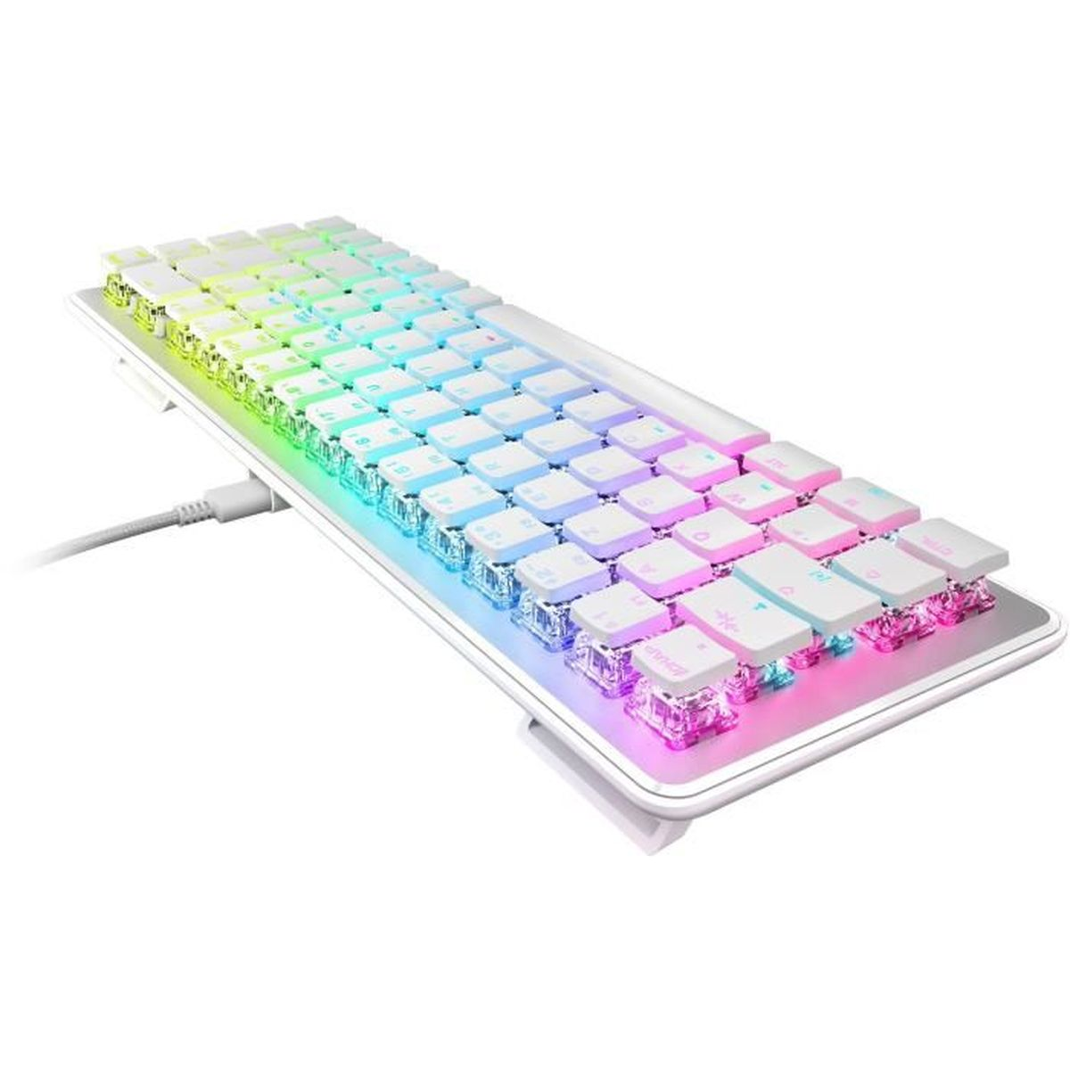 Tastiera bianca con illuminazione RGB. I tasti sono bianchi con lati trasparenti.