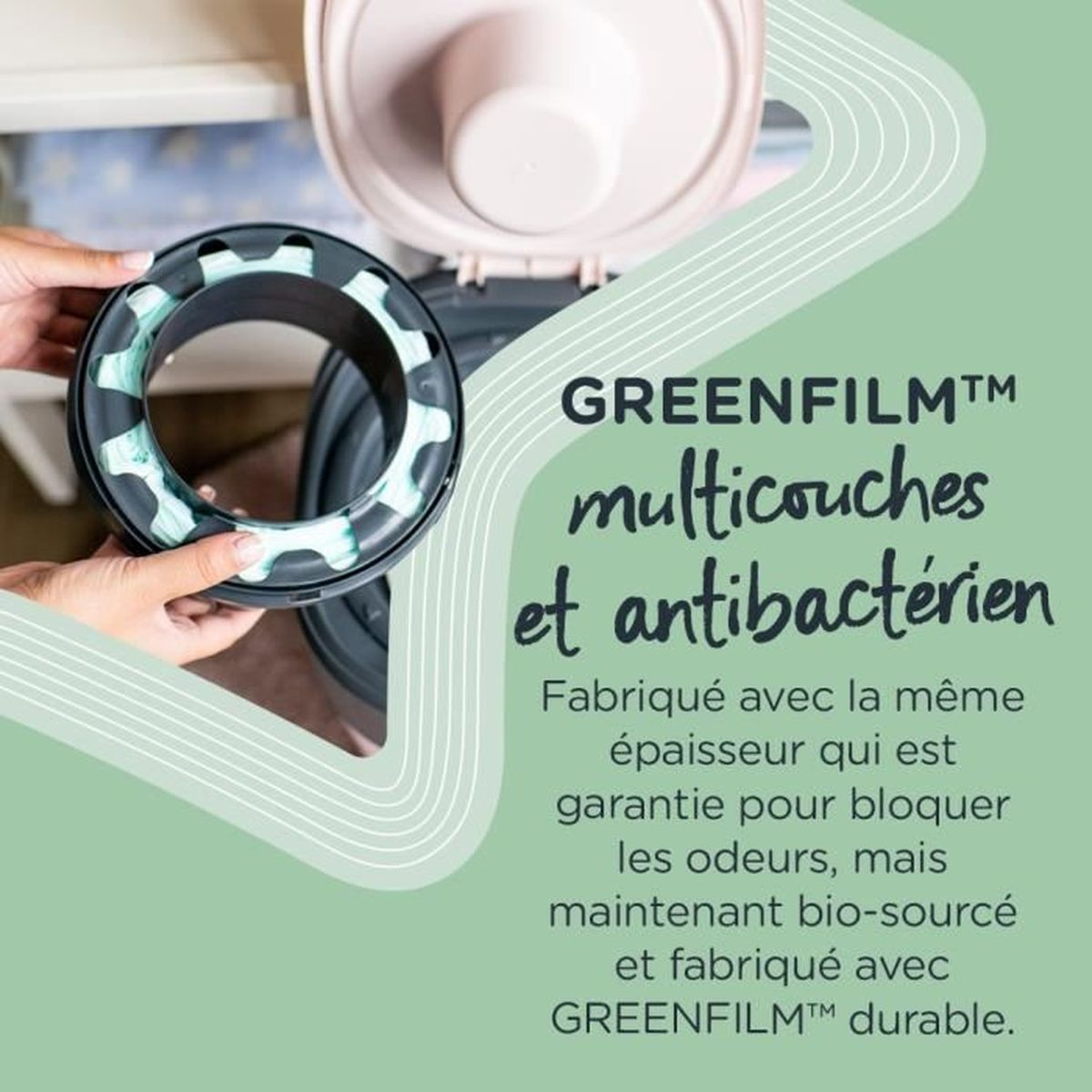 Person hält eine Rolle Greenfilm, mit französischem Text über das Produkt.