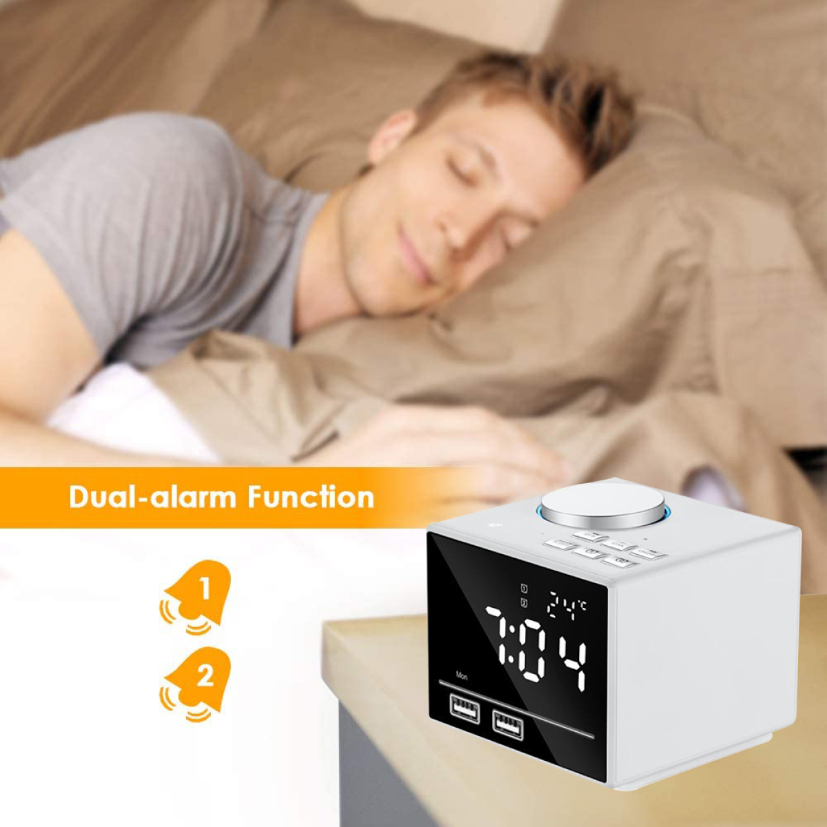 Wecker auf Nachttisch, Mann schläft im Hintergrund.