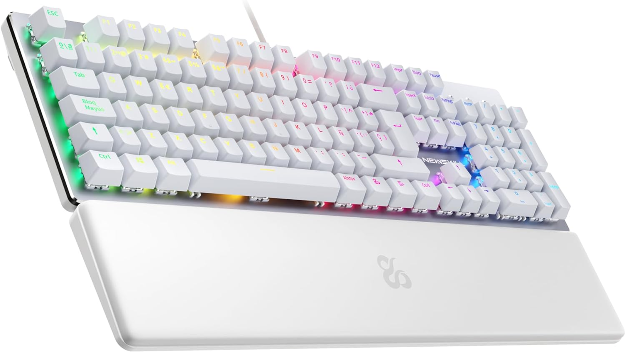 Biała klawiatura mechaniczna z tęczowymi klawiszami i podpórką pod nadgarstek.