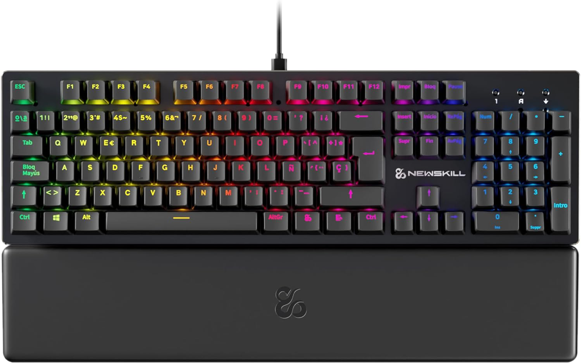 Czarna klawiatura dla graczy Newskill z kolorowymi podświetlanymi klawiszami i podpórką pod nadgarstek.