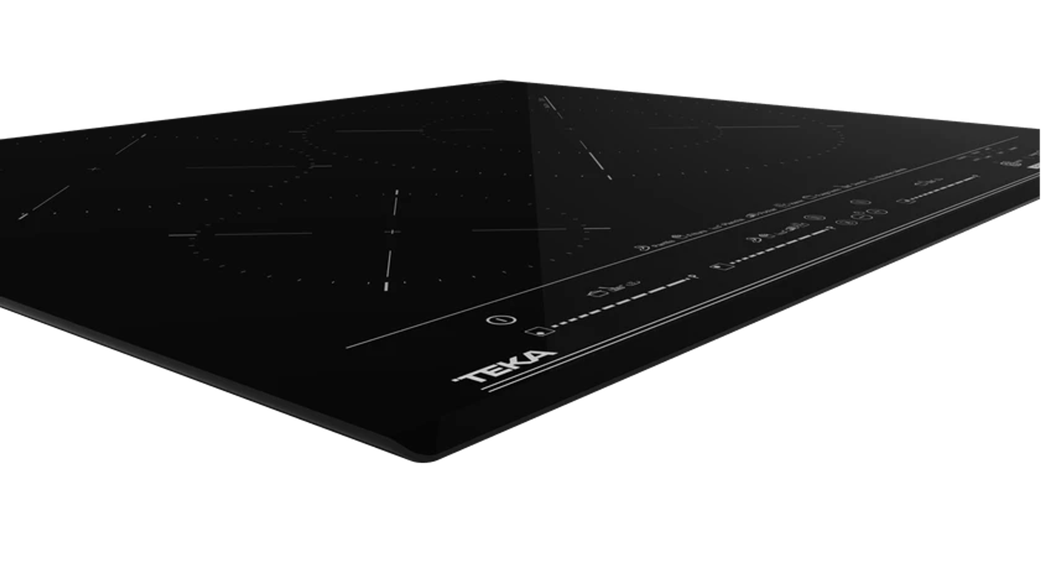 Czarna, kwadratowa płyta indukcyjna o nowoczesnym designie, na czarnej powierzchni.