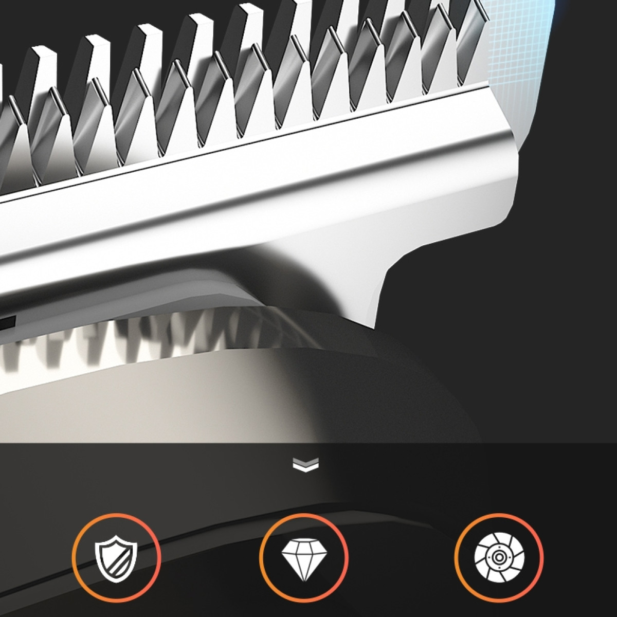 Zbliżenie srebrnej głowicy golarki z ostrymi ostrzami. Na ciemnym tle gradientowym.