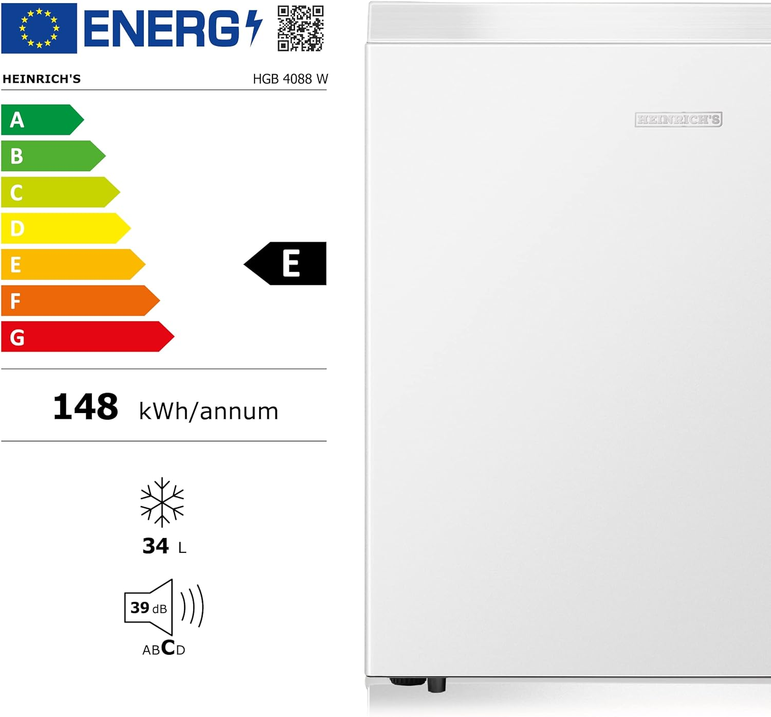 Weißer Kühlschrank mit Energielabeln. Zeigt Markennamen und Details zur Energieeffizienz.