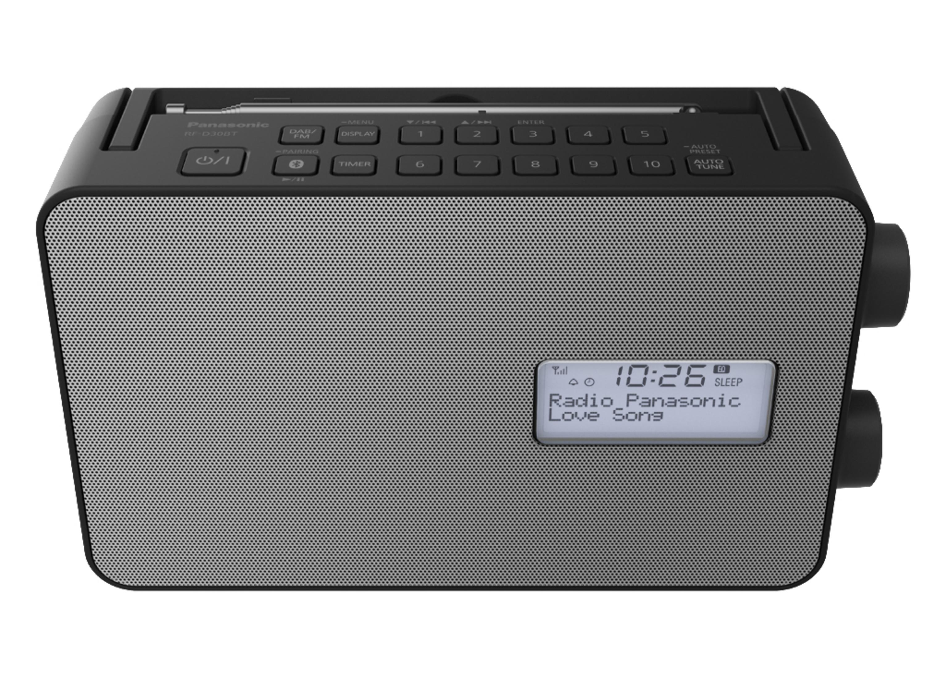 Czarno-srebrne radio z cyfrowym wyświetlaczem pokazującym godzinę i informacje o stacji.