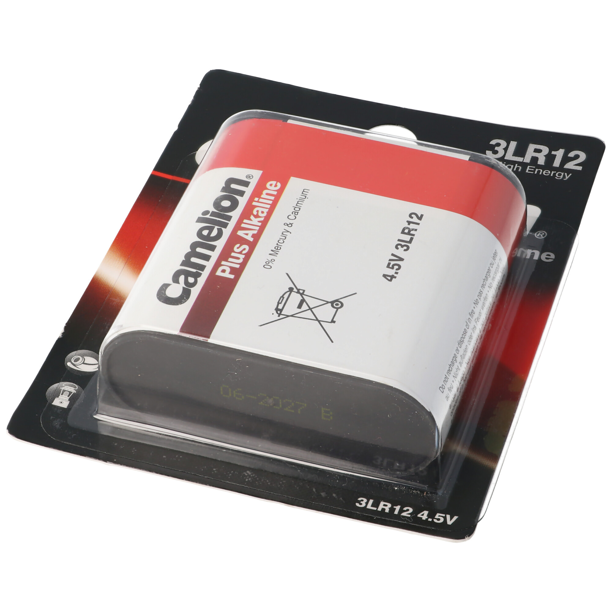 Een Camelion batterijverpakking op een zwarte achtergrond.