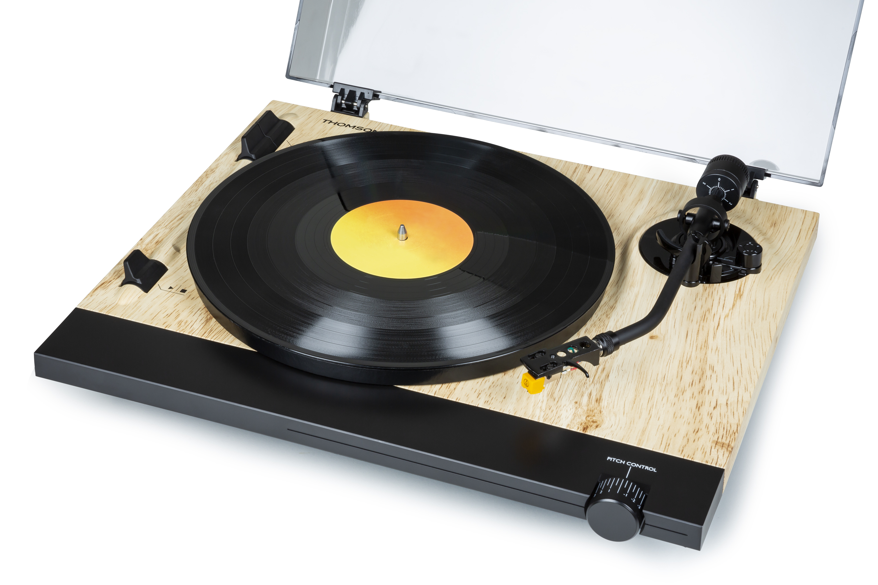 Tocadiscos con disco de vinilo negro, acabado de vetas de madera y detalles negros.