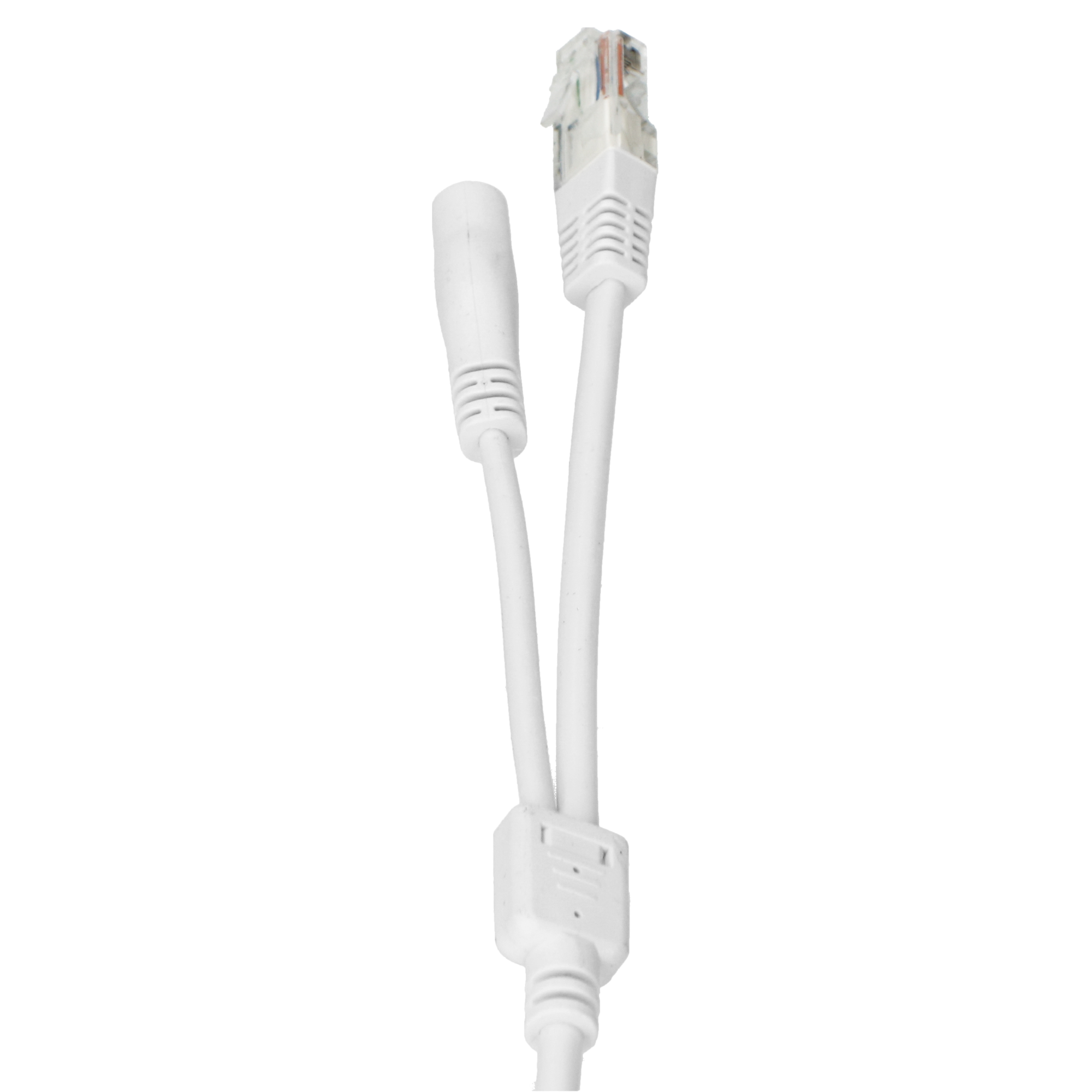 Ein weißes Kabel teilt sich in zwei auf, eins mit RJ45, eins mit DC-Stecker.