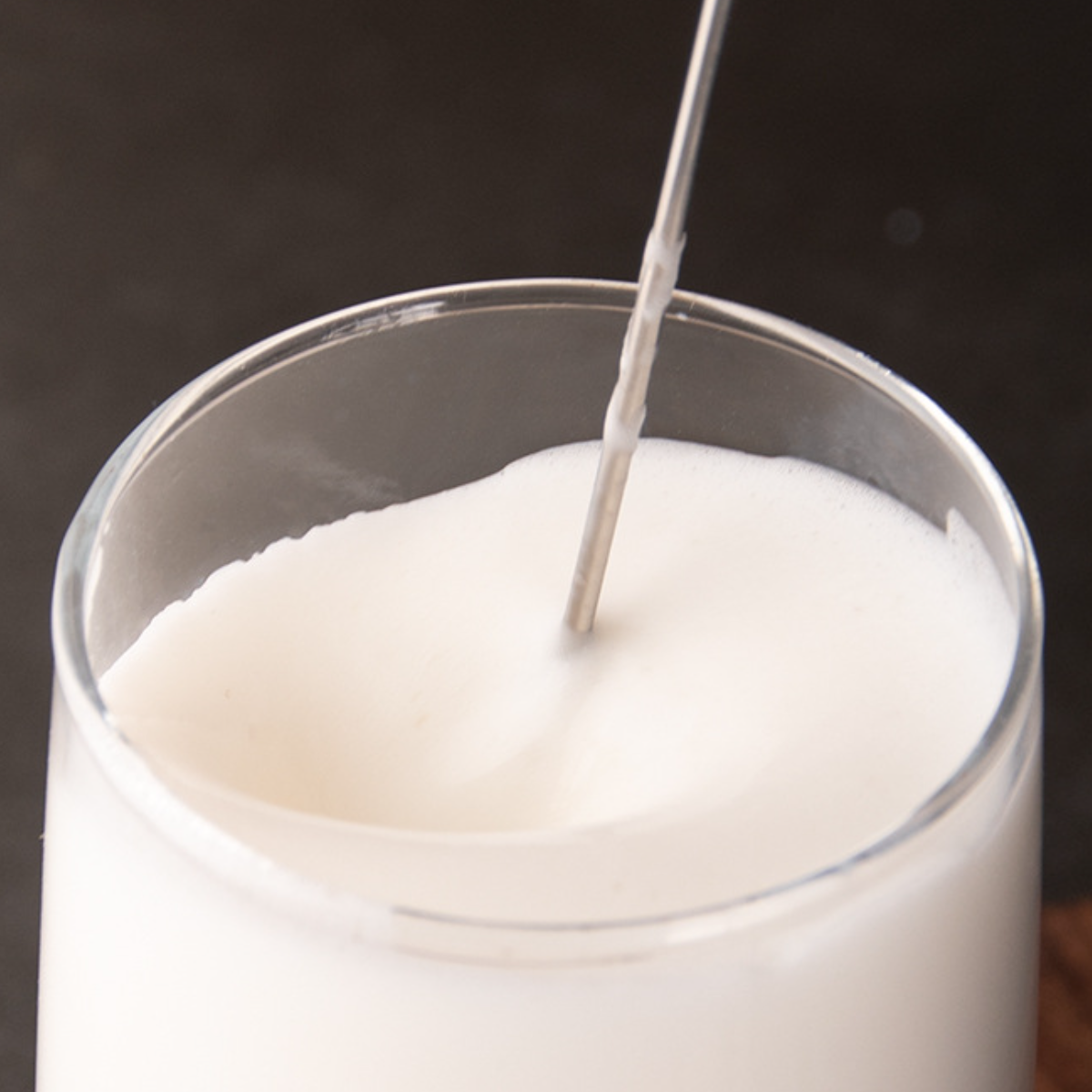 UWOT Milchaufschäumer: One-Touch-Bedienung, Abnehmbar Leicht Reinigen Hohe Leistung, Schwarz und Milchaufschäumer, zu