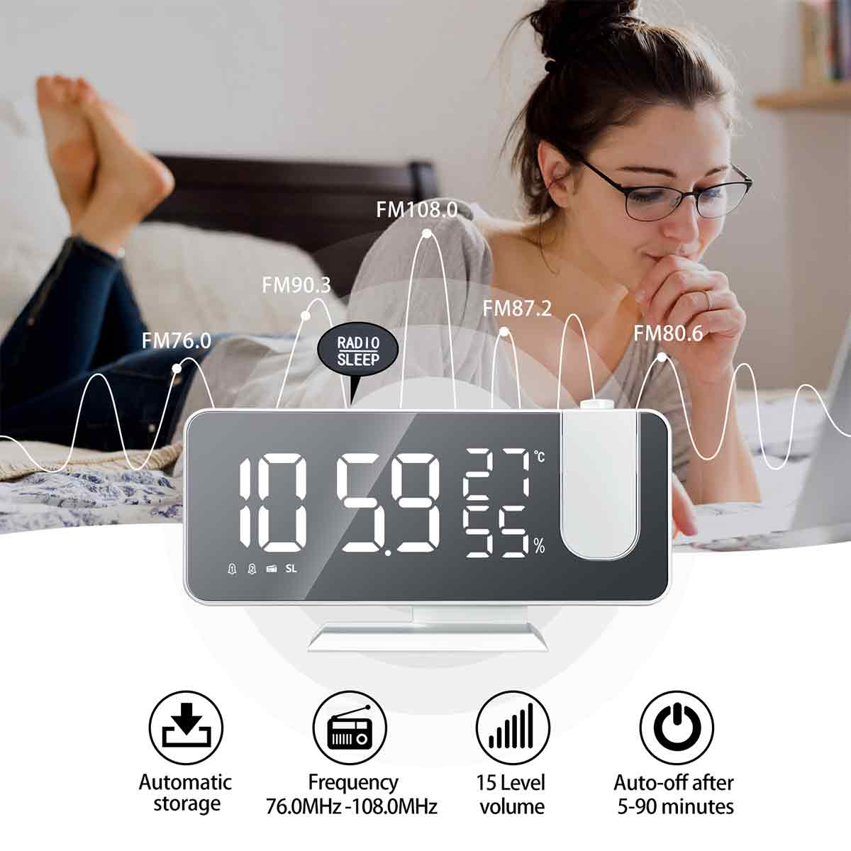 Digitaler Wecker mit Frau im Bett. Uhr zeigt Zeit, Temperatur und UKW-Radiofrequenzen an.