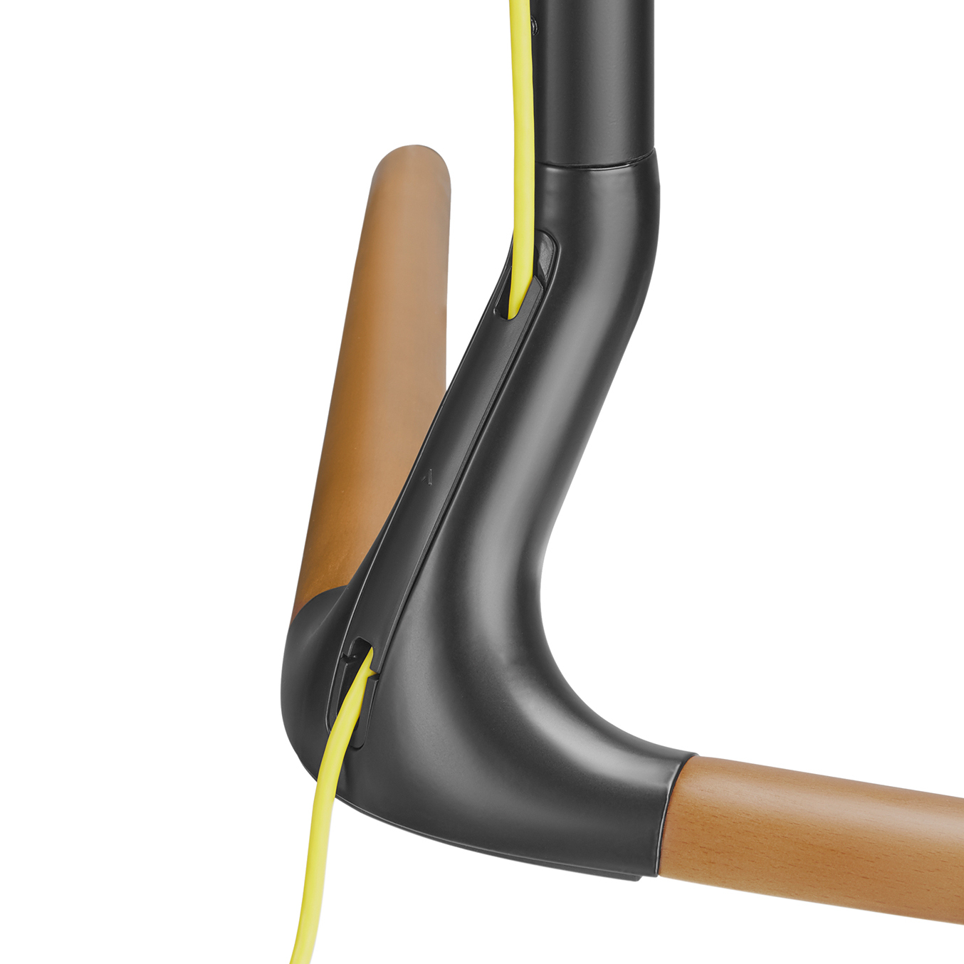 Nahaufnahme eines gebogenen, schwarzen Fahrradlenkers mit gelbem Kabel.