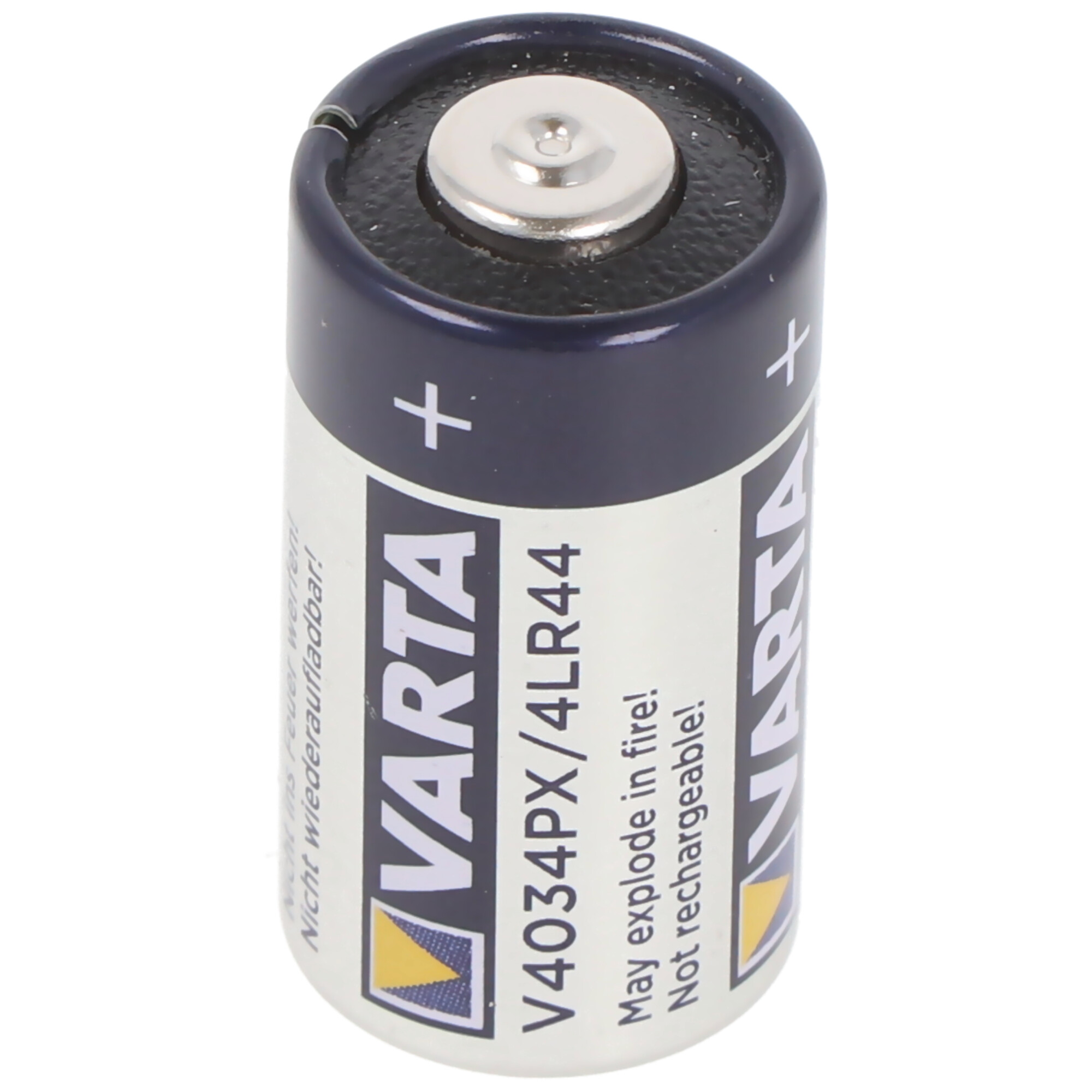 Een Varta-batterij met een blauw en zilver label, op een witte achtergrond.