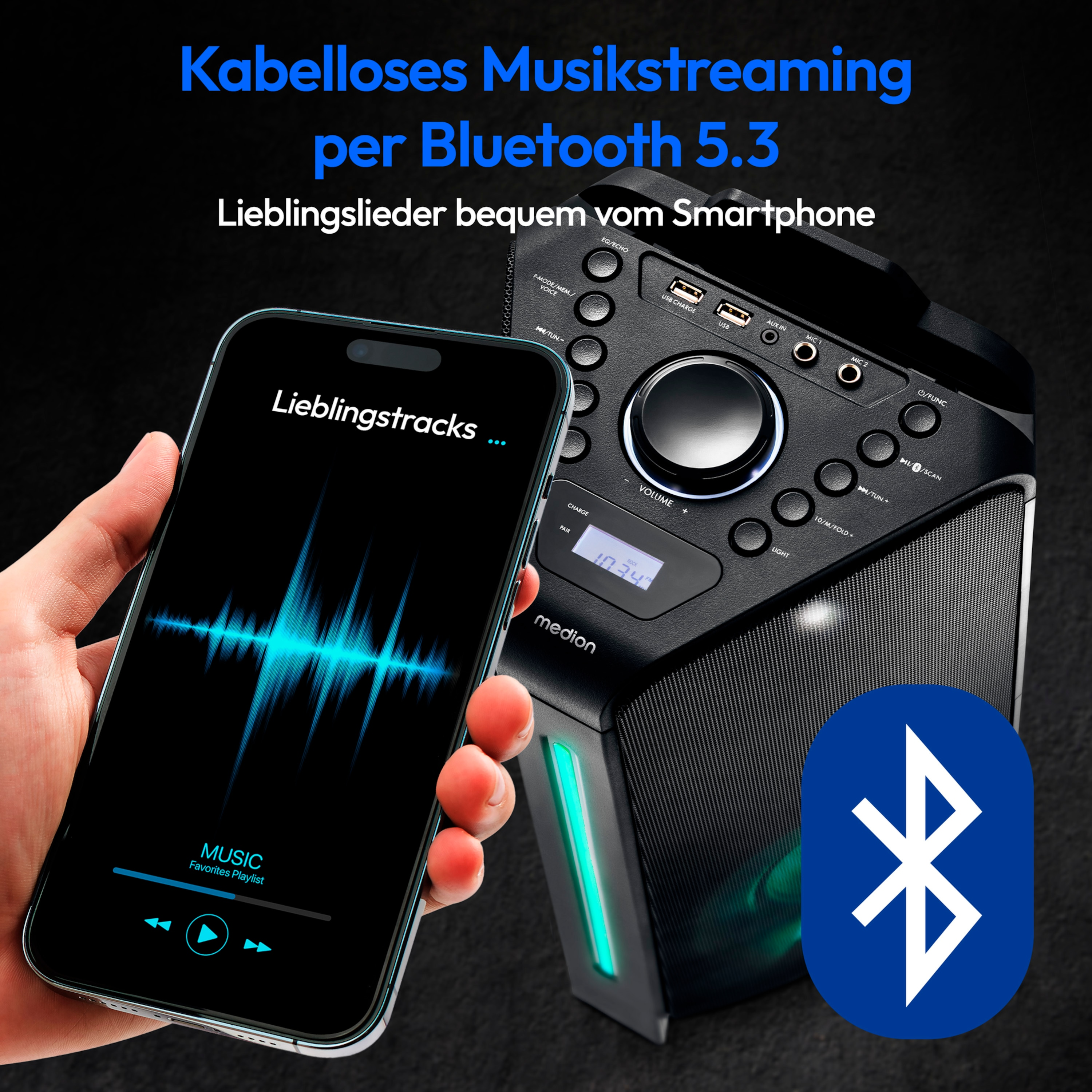 Eine Person hält ein Smartphone mit Musikoberfläche neben einem schwarzen Lautsprecher mit Bluetooth-Symbol.