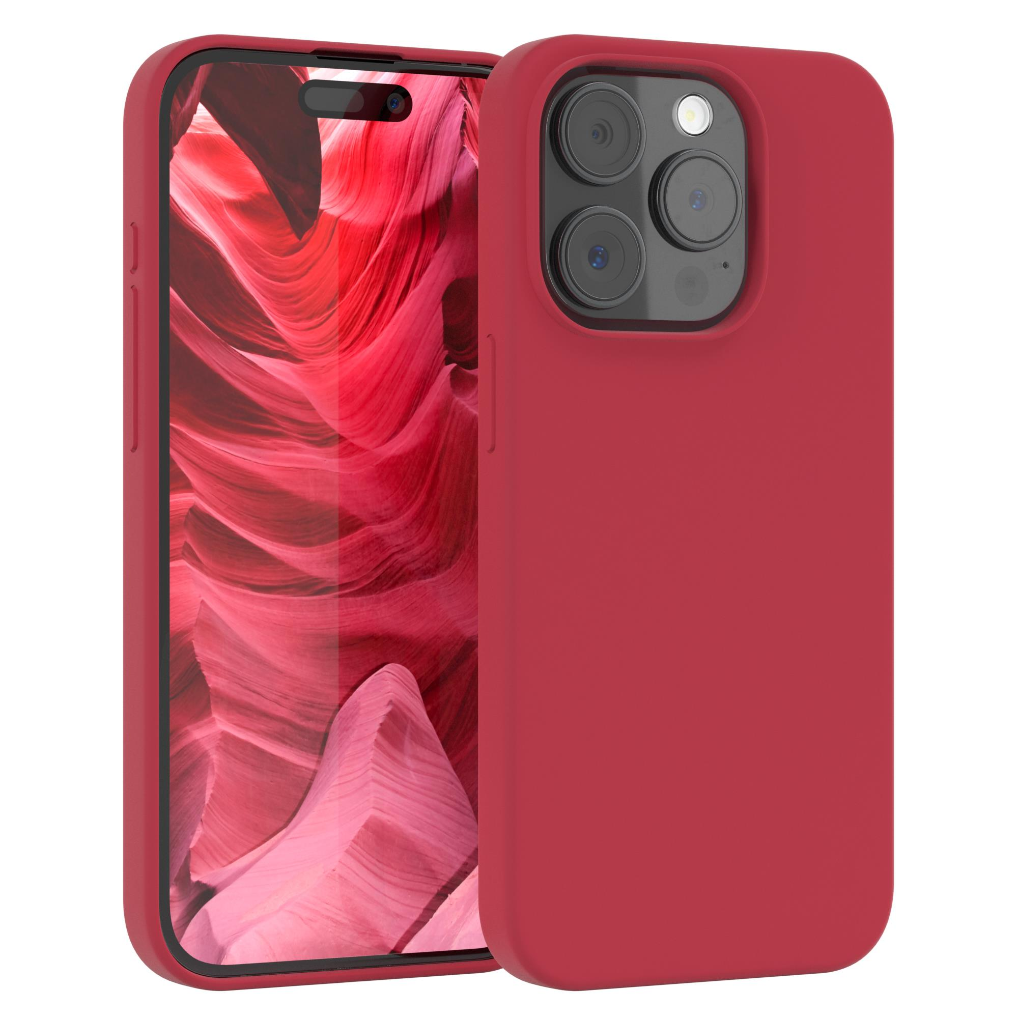 Rote Handyhülle mit Telefon darin. Roter Hintergrund. Mehrere Kameralinsen.