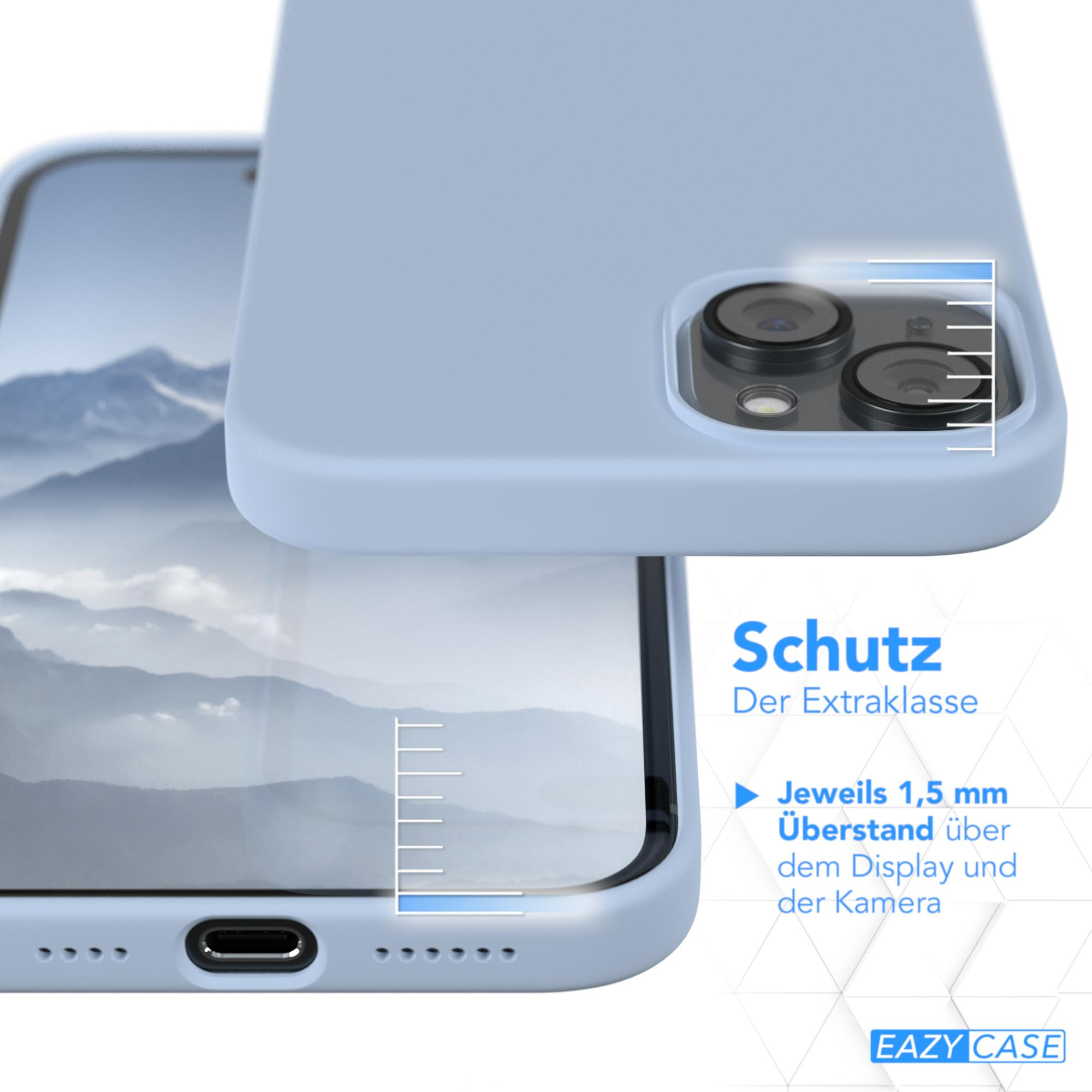 Ein Telefon und eine Hülle. Die Hülle ist hellblau und bedeckt das Telefon. Der Hintergrund ist verschwommen.