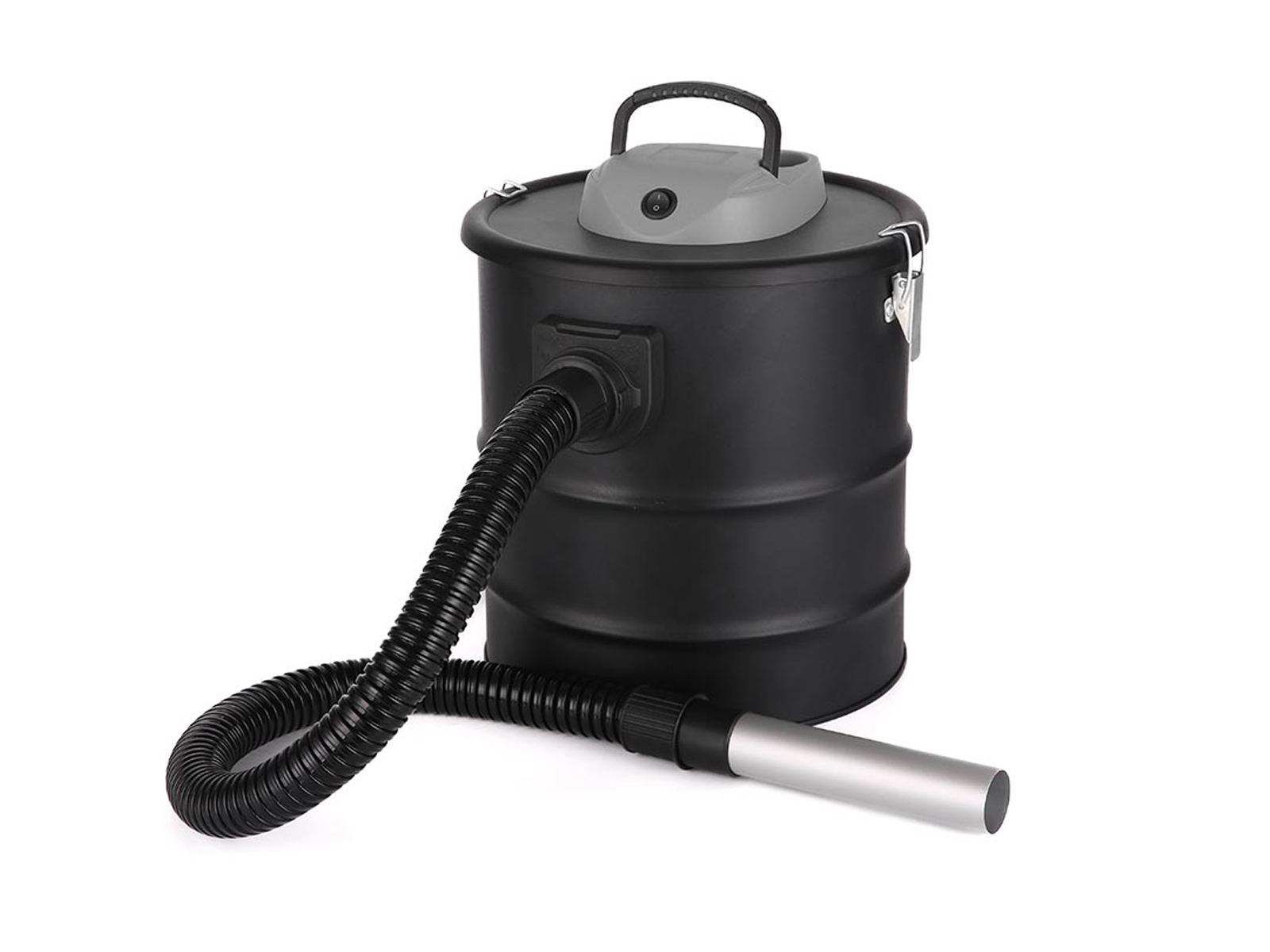 Aspirapolvere nero con tubo e ugello su sfondo bianco.