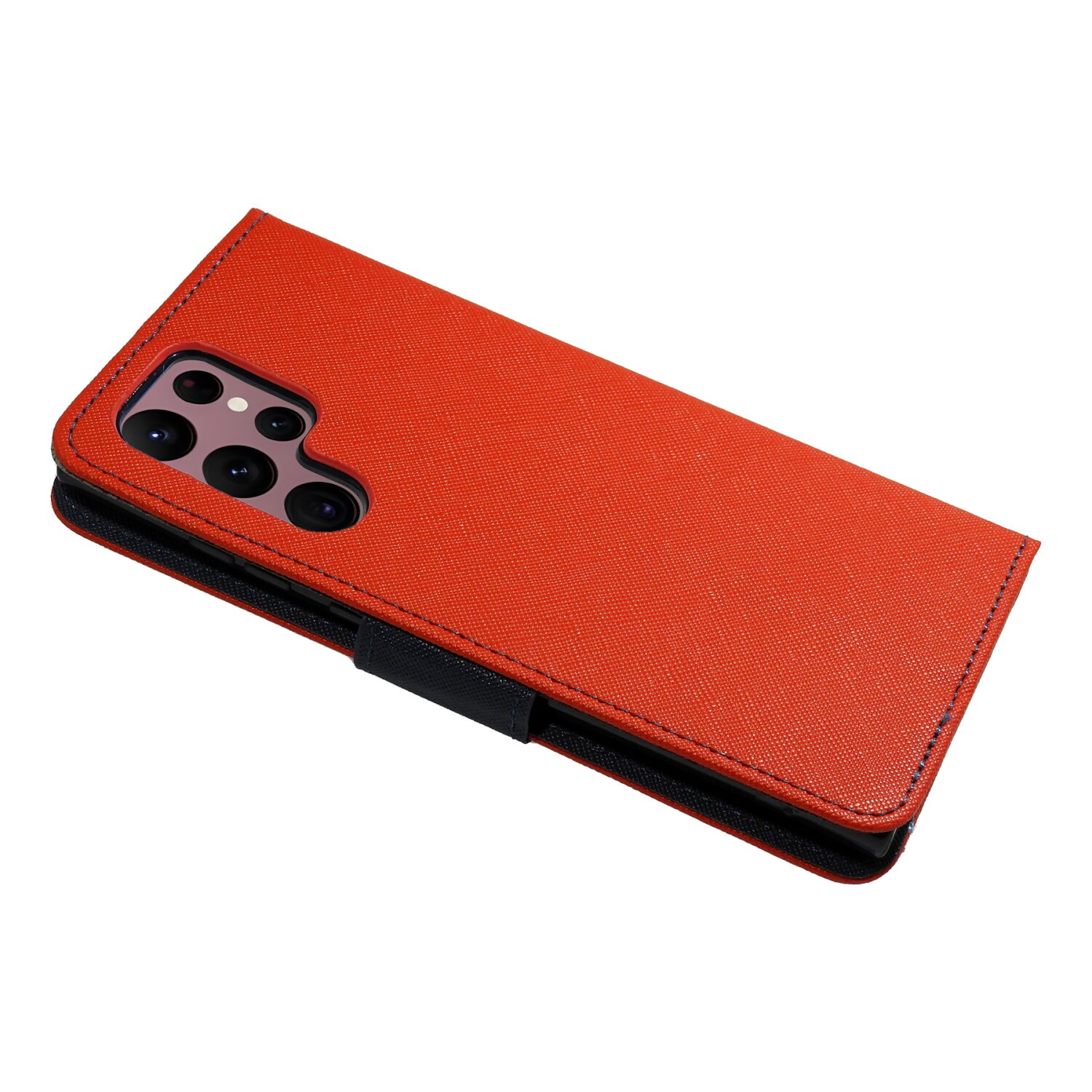 Una custodia arancione per telefono, aperta, con interno nero e un ritaglio per la fotocamera.