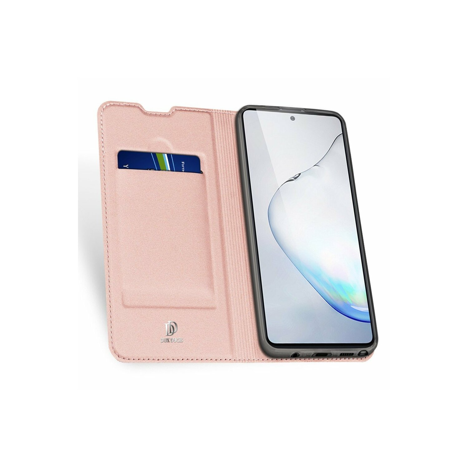 Custodia rosa per telefono con fessura per carta di credito, tiene in mano un telefono. Schermo acceso, sfondo bianco.