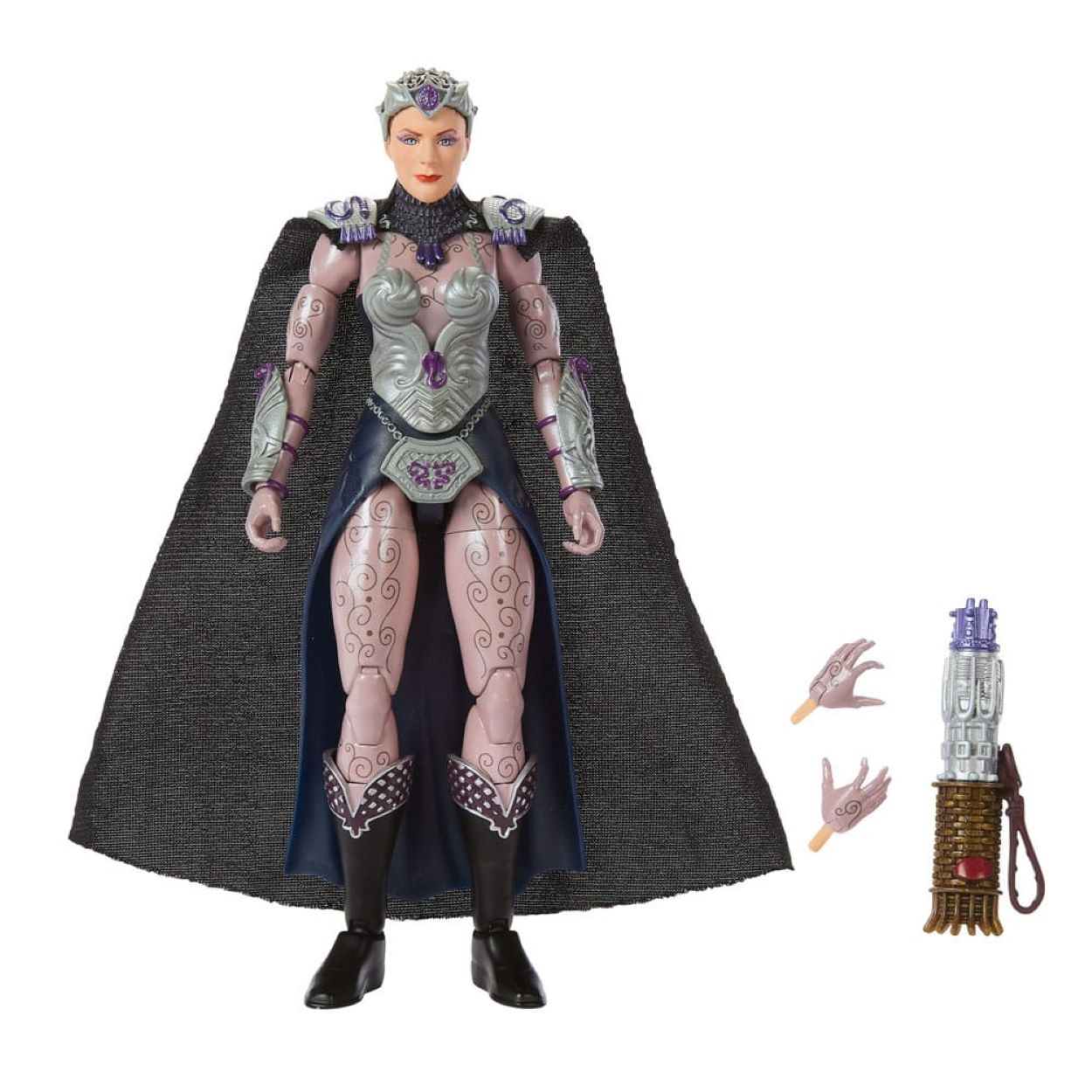 Eine weibliche Actionfigur mit Umhang und zwei Handzubehörteilen, die auf weißem Hintergrund steht.